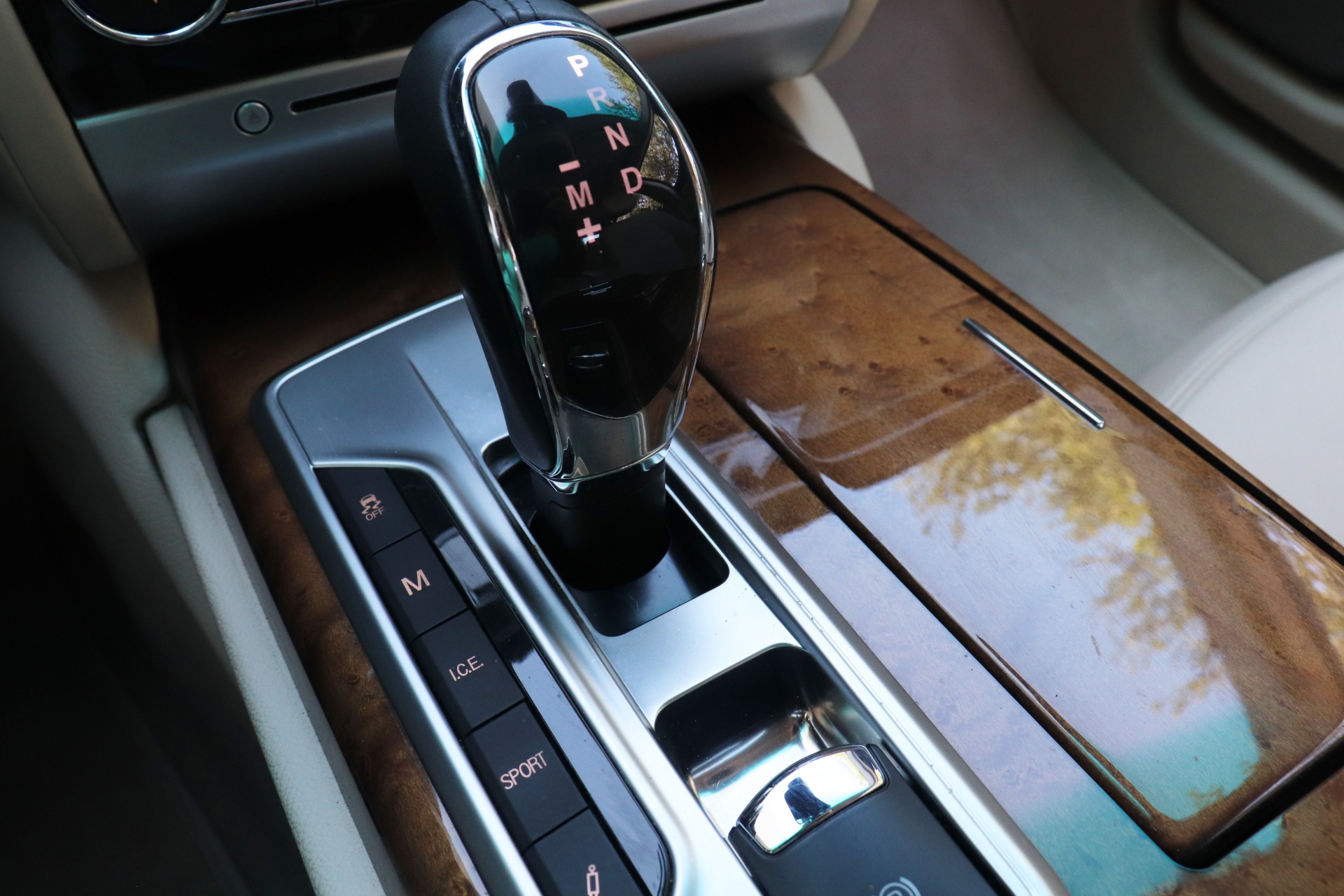 Used-2014-Maserati-Quattroporte-Sport-GT-S