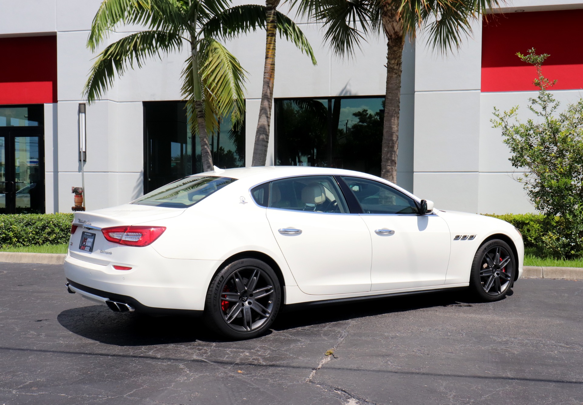Used-2014-Maserati-Quattroporte-Sport-GT-S