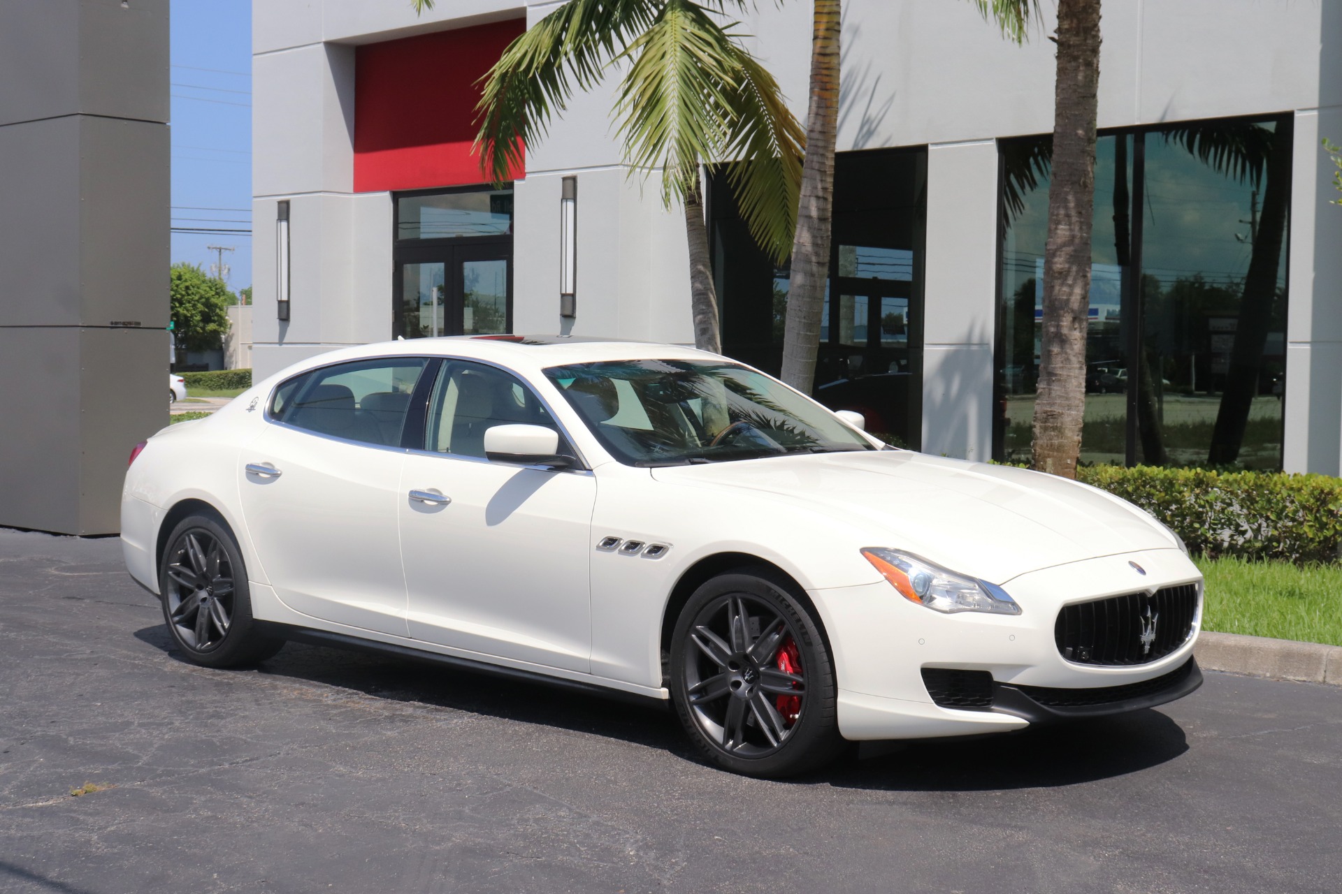 Used-2014-Maserati-Quattroporte-Sport-GT-S