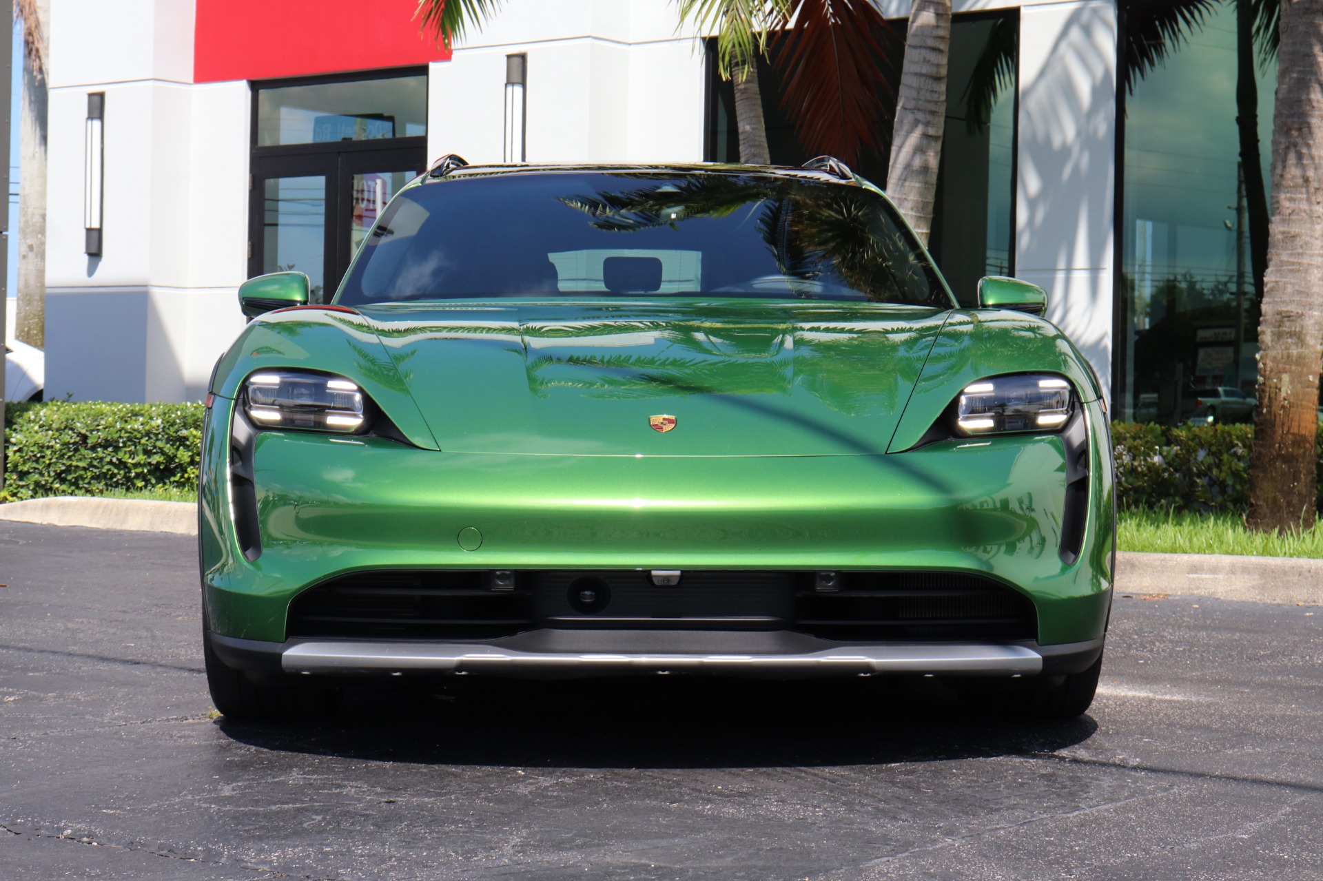 Used-2022-Porsche-Taycan-4-Cross-Turismo