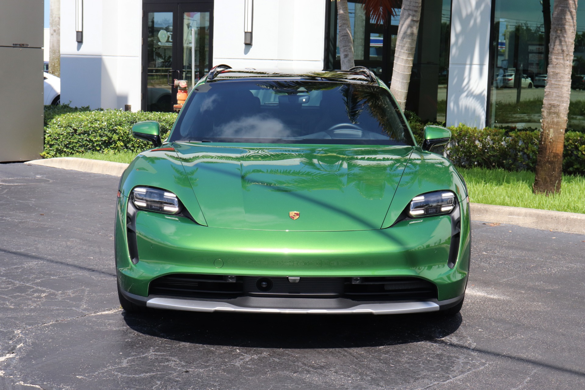 Used-2022-Porsche-Taycan-4-Cross-Turismo