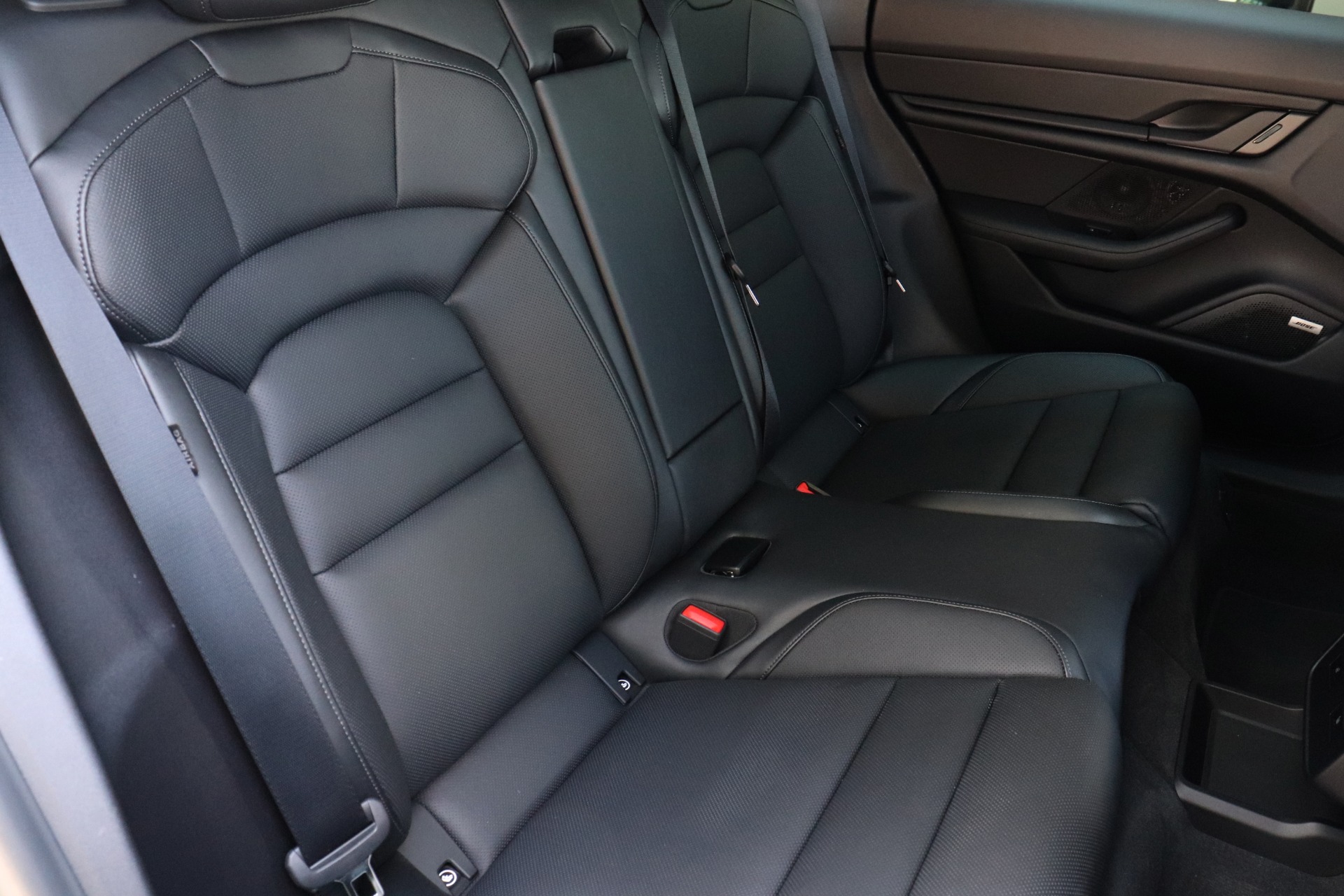 Used-2022-Porsche-Taycan-4-Cross-Turismo