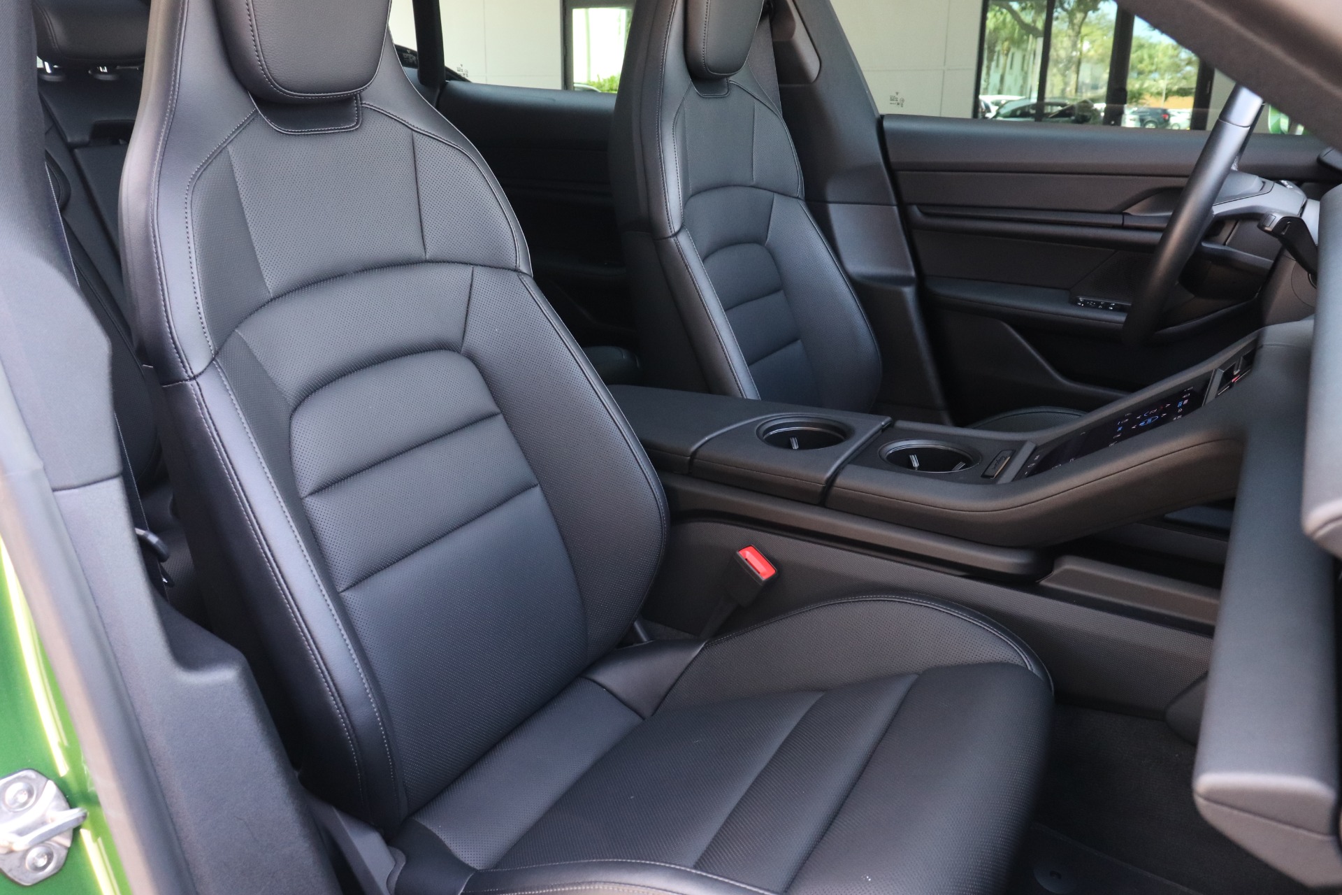 Used-2022-Porsche-Taycan-4-Cross-Turismo