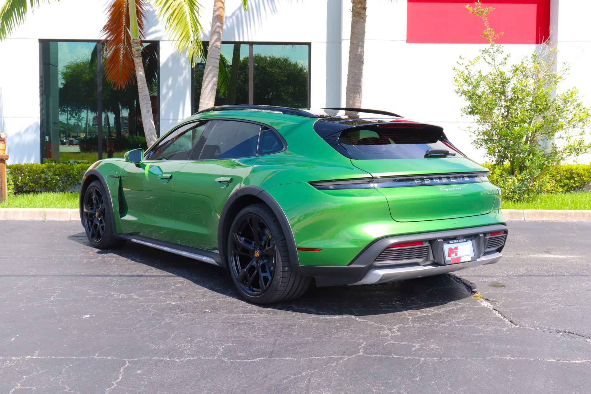 Used-2022-Porsche-Taycan-4-Cross-Turismo