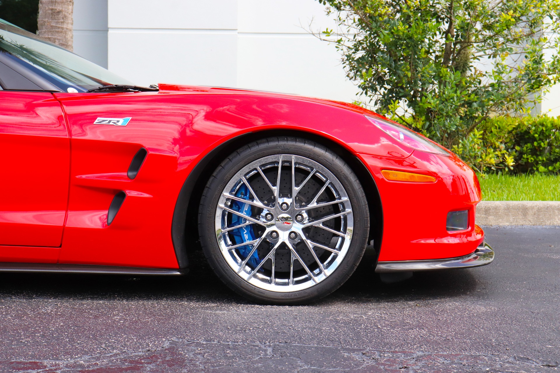 Used-2010-Chevrolet-Corvette-ZR1-3ZR