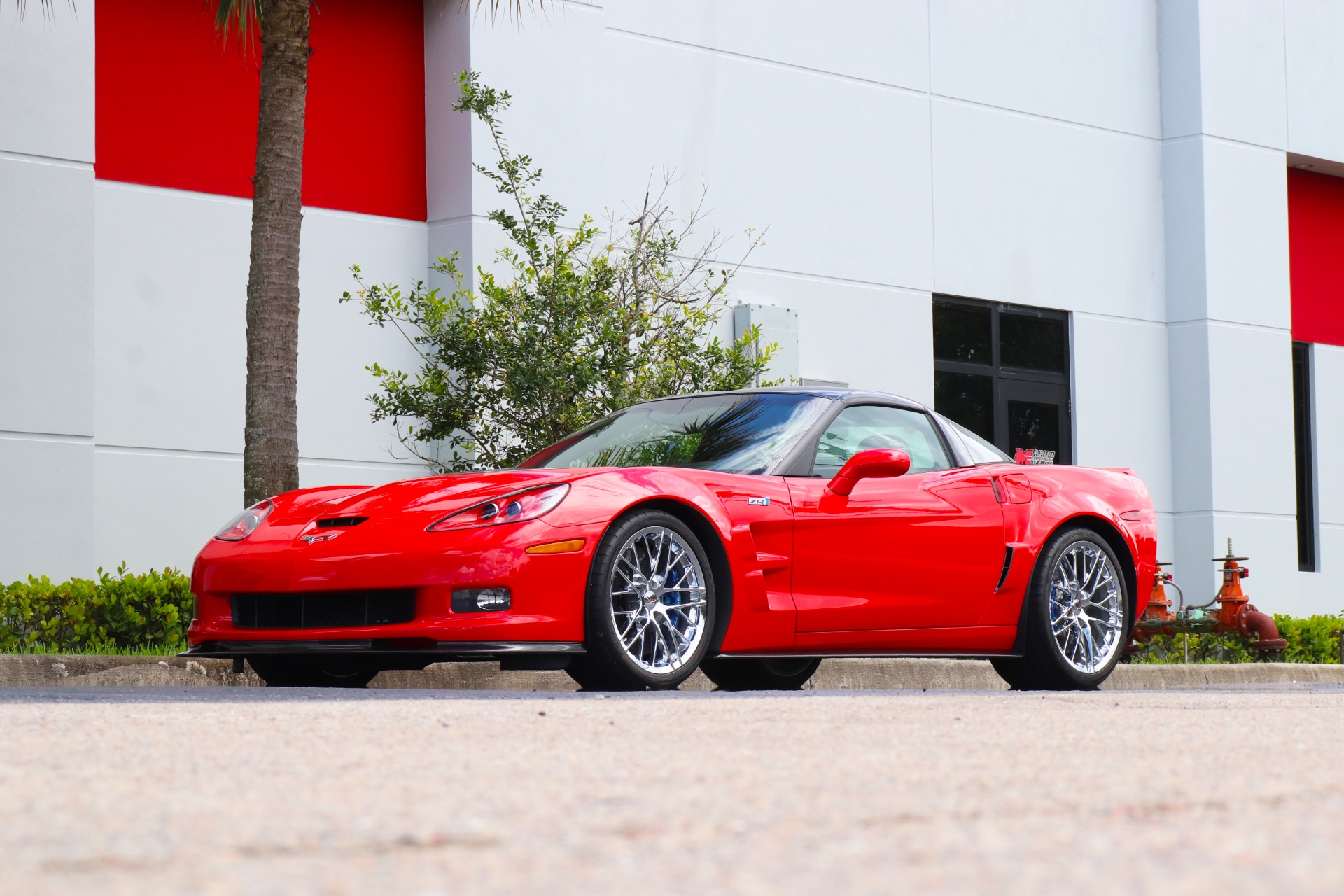 Used-2010-Chevrolet-Corvette-ZR1-3ZR