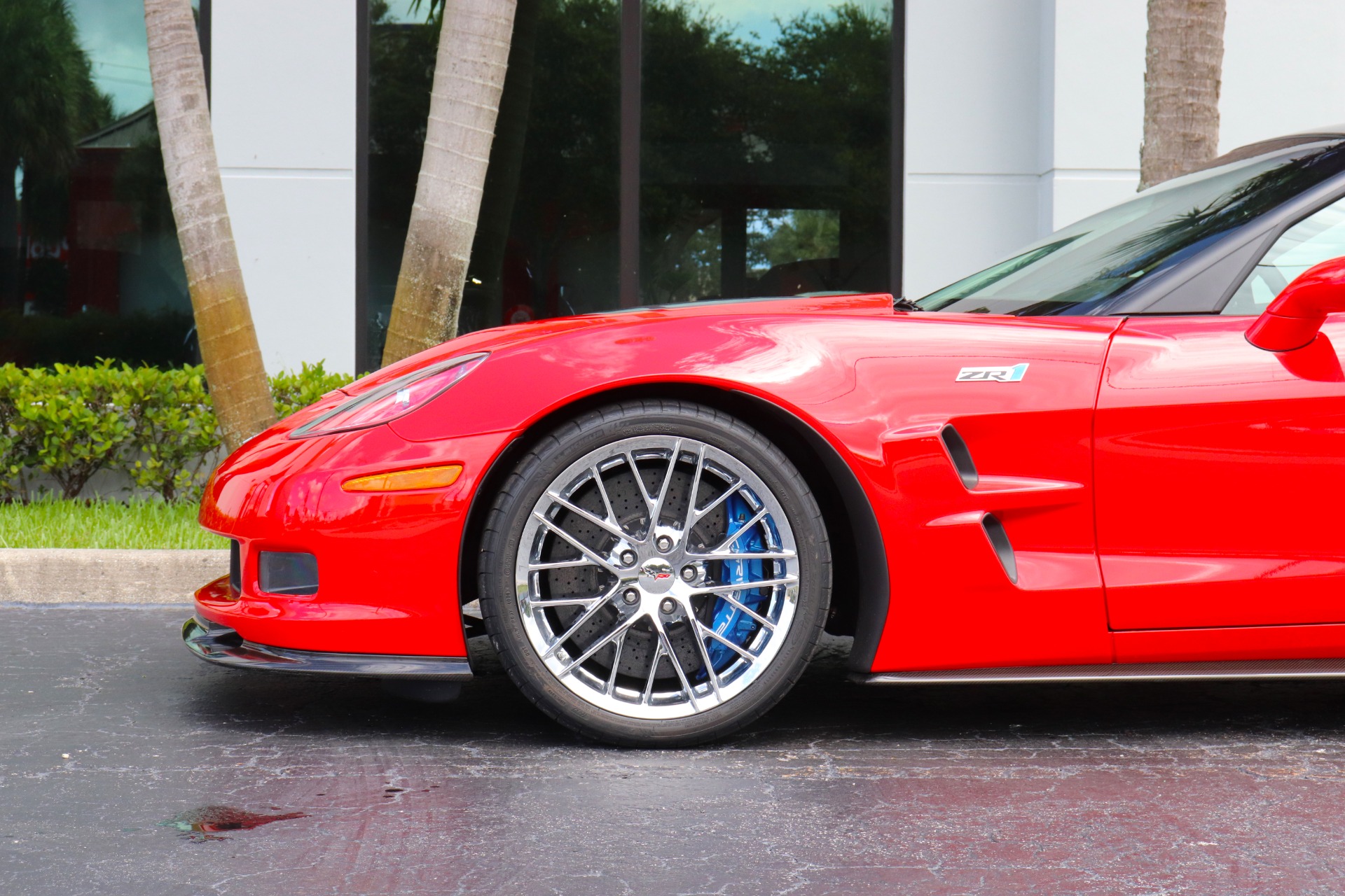 Used-2010-Chevrolet-Corvette-ZR1-3ZR