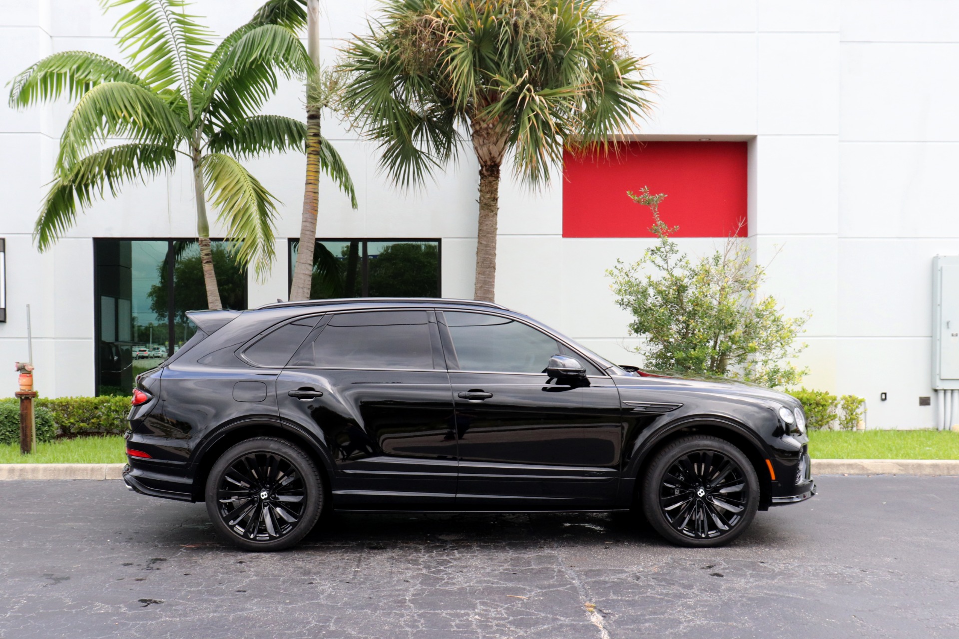 Used-2022-Bentley-Bentayga-Speed