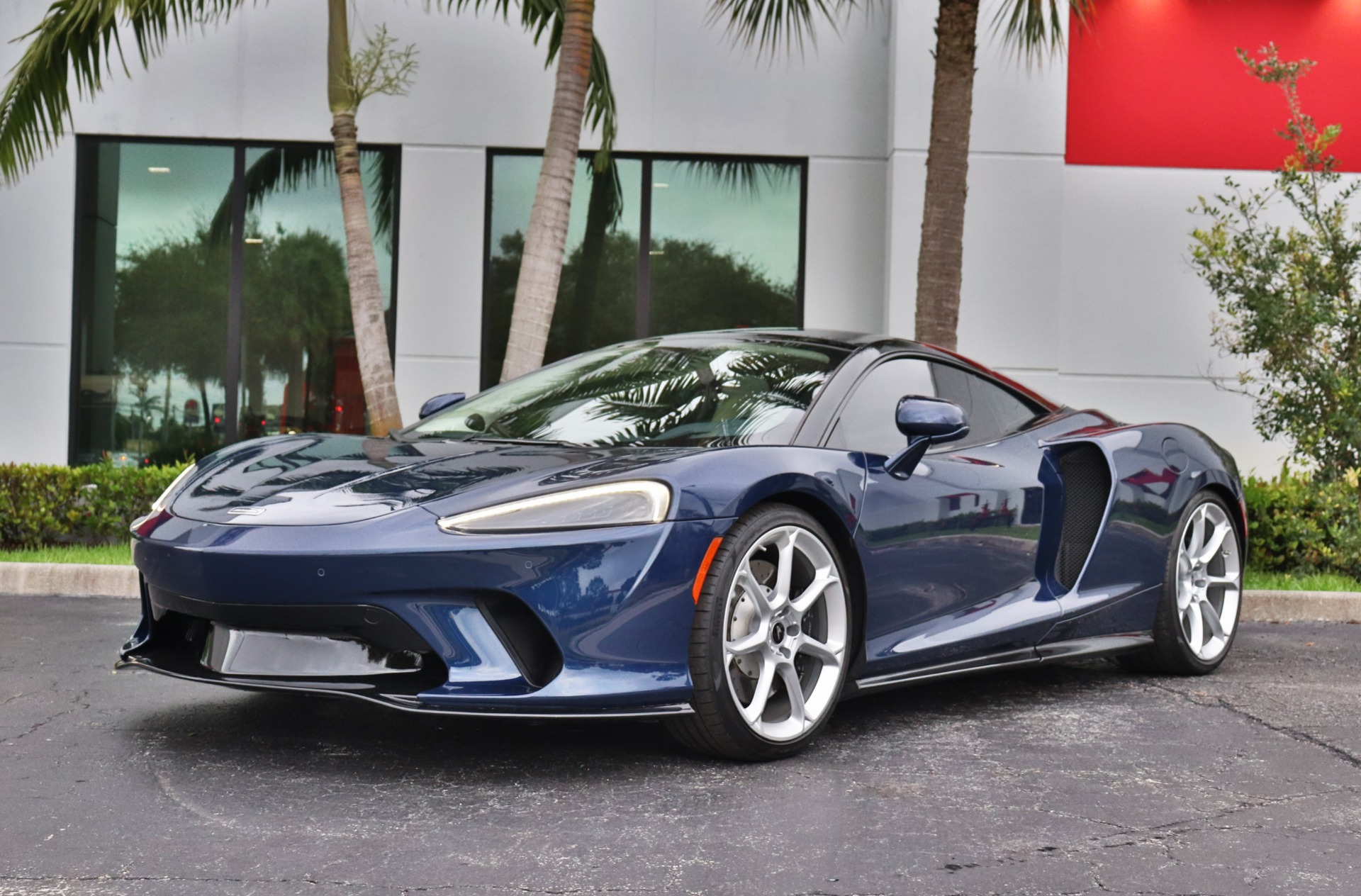 Used-2020-McLaren-GT