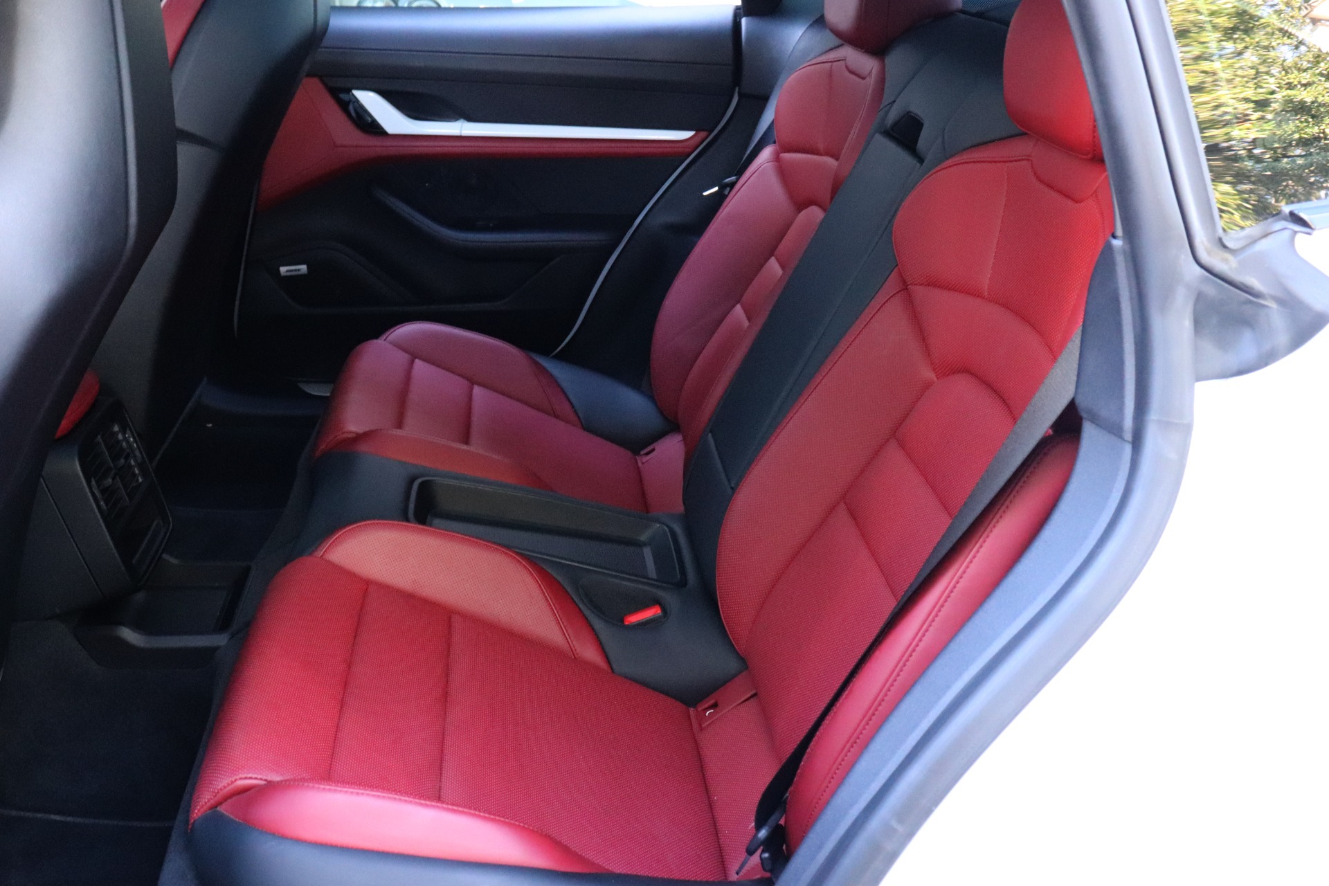 Used-2020-Porsche-Taycan-4S