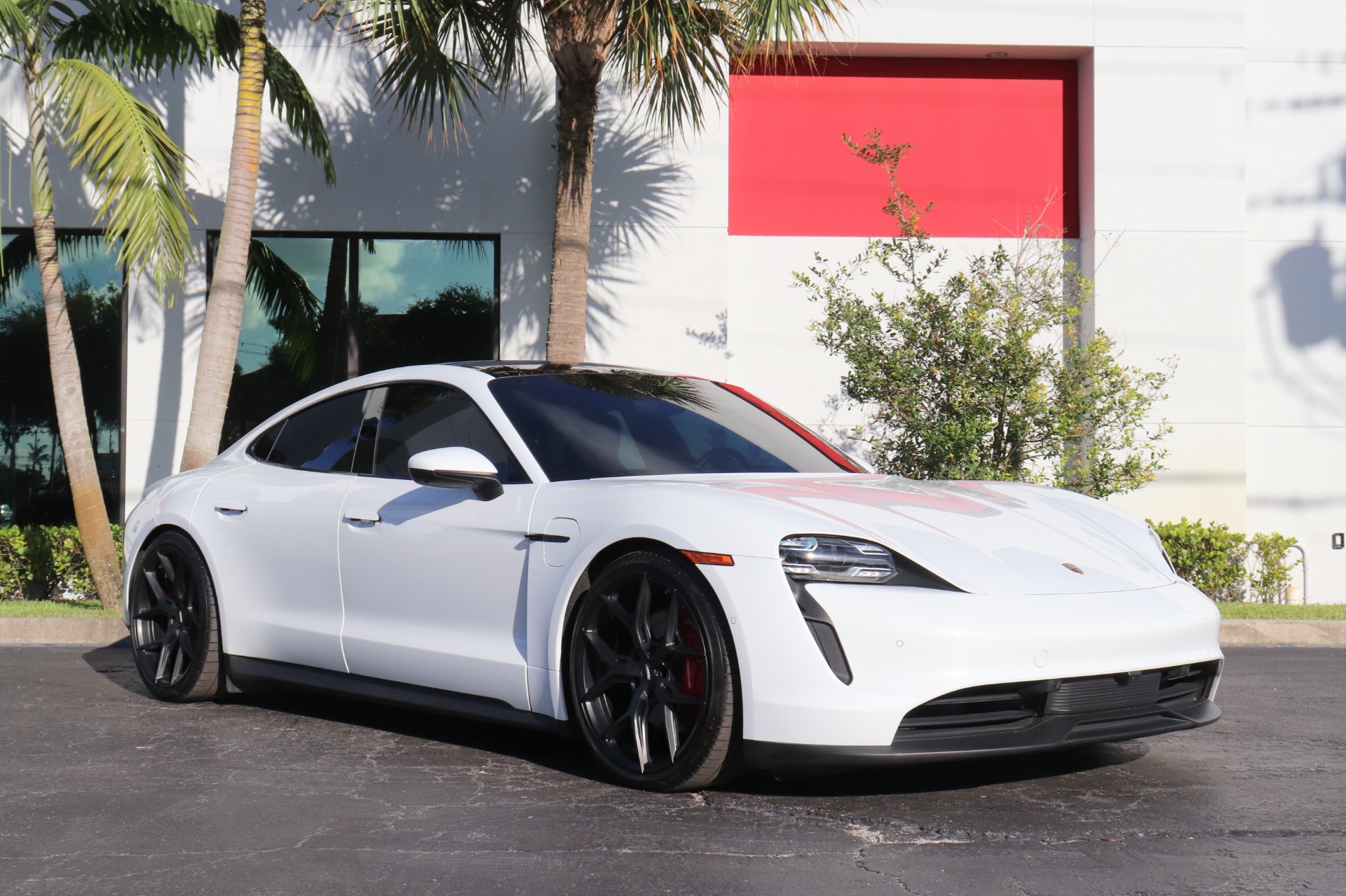 Used-2020-Porsche-Taycan-4S