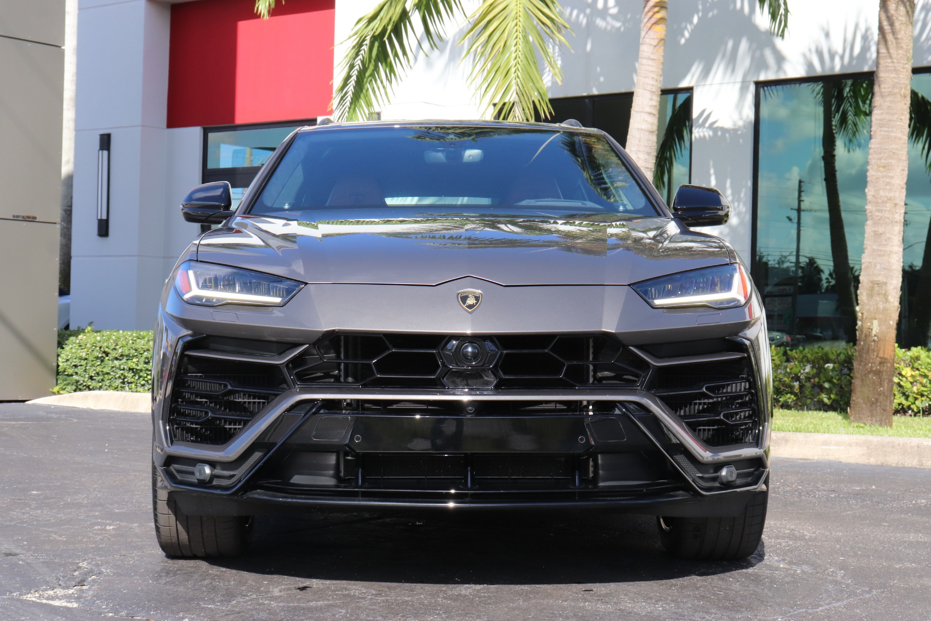 Used-2022-Lamborghini-Urus