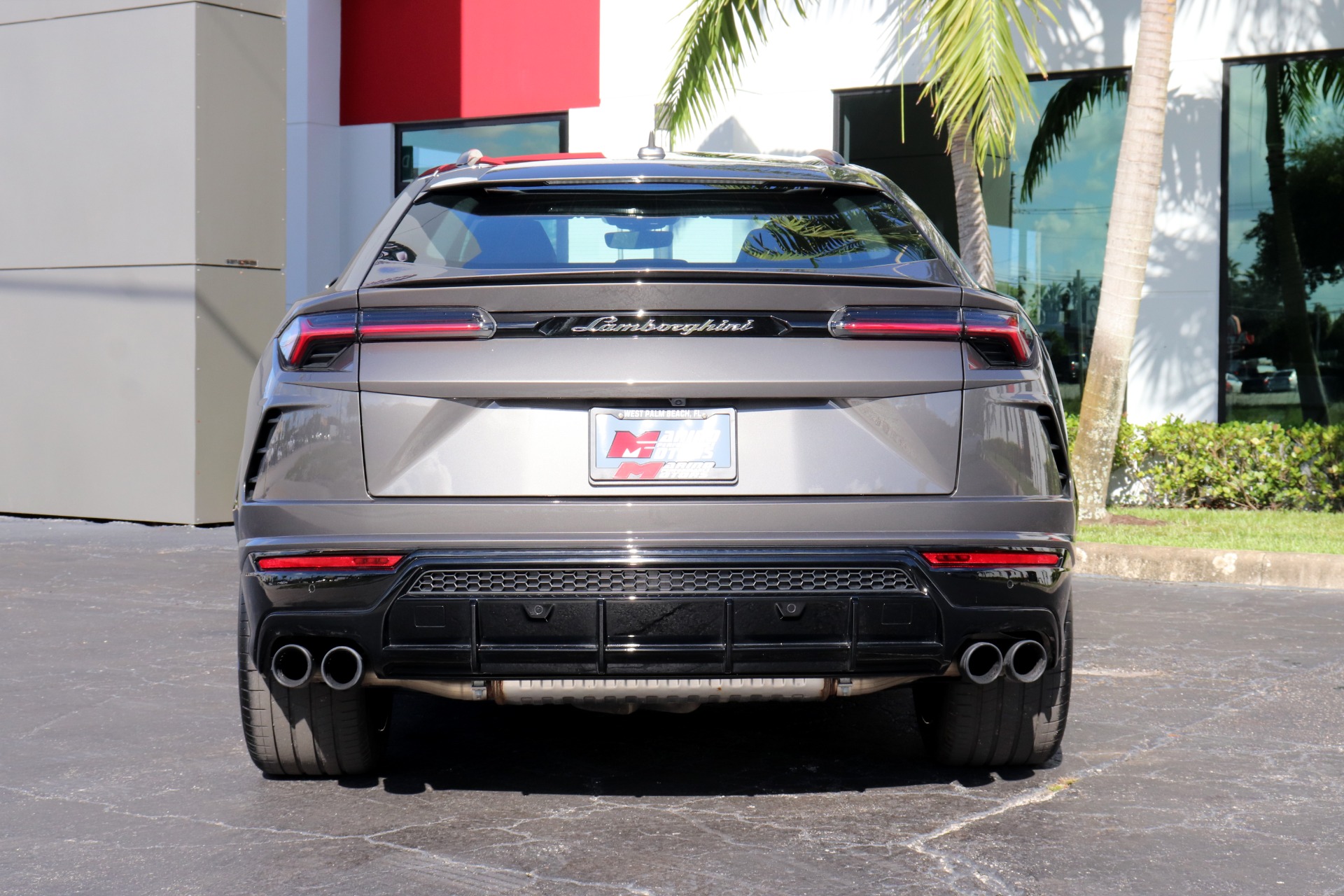 Used-2022-Lamborghini-Urus