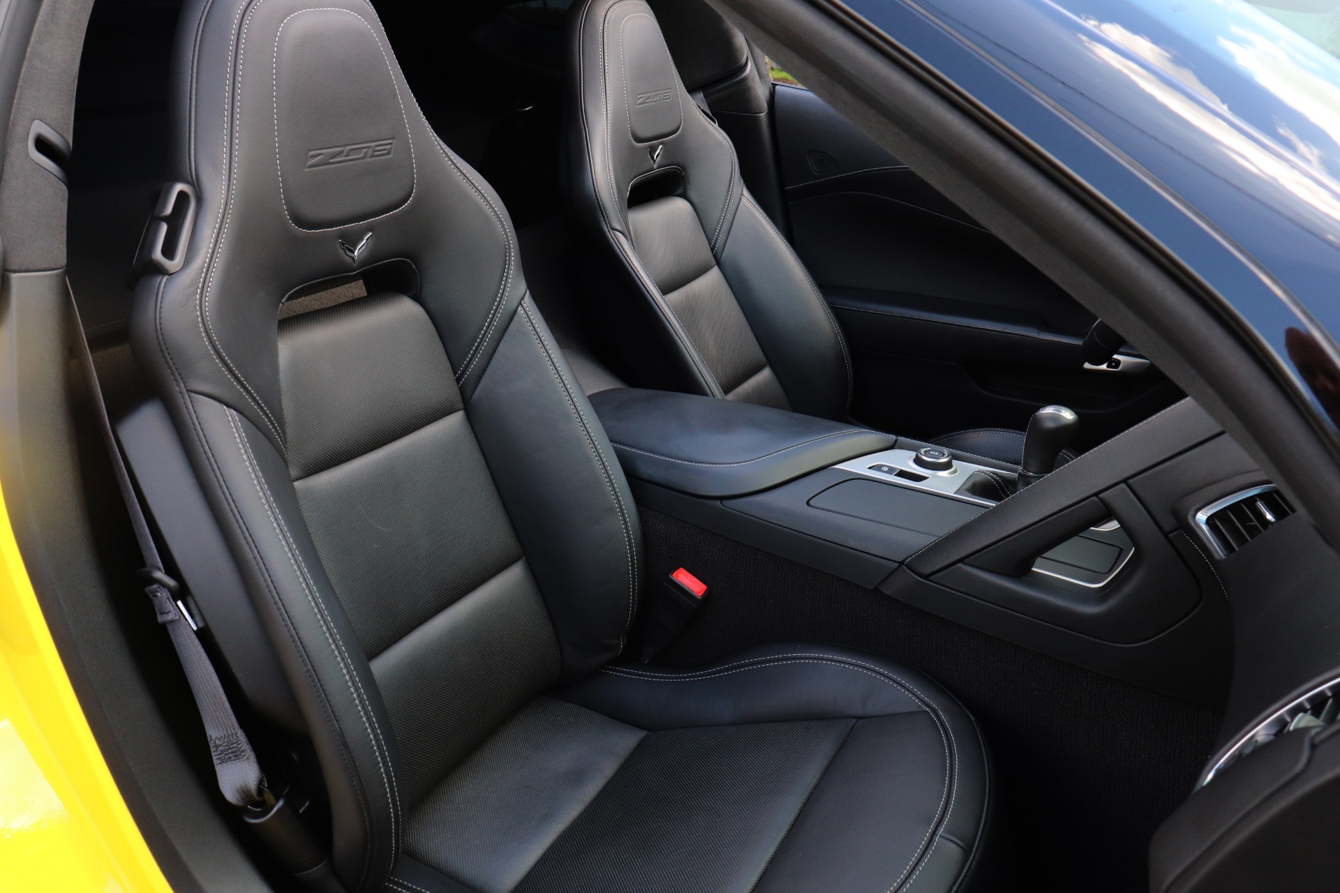 Used-2016-Chevrolet-Corvette-Z06