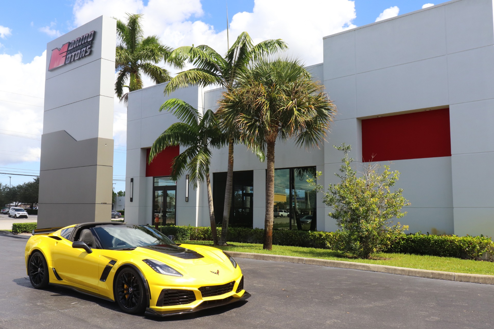 Used-2016-Chevrolet-Corvette-Z06