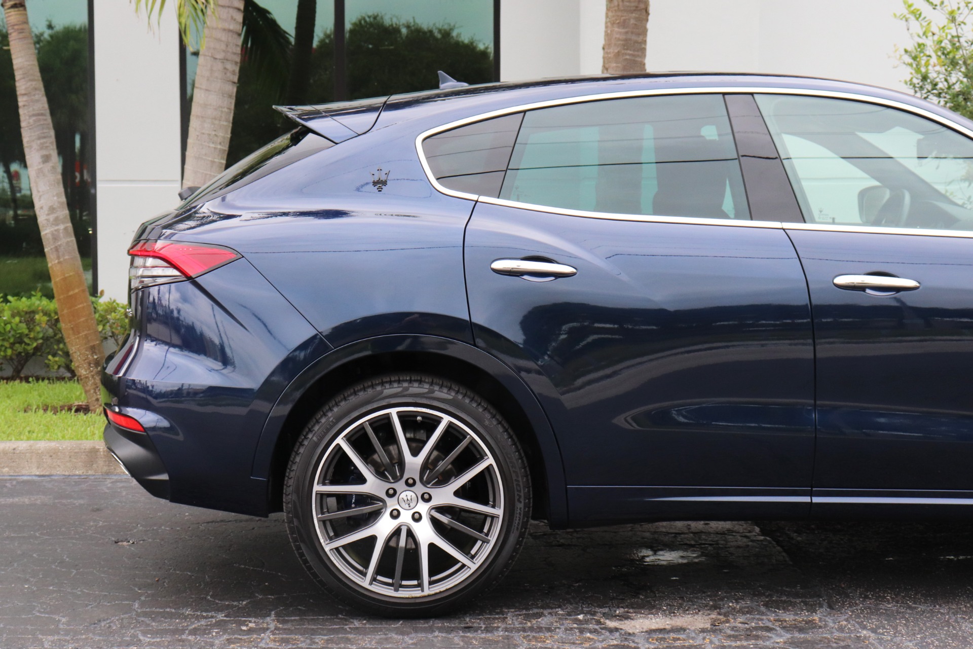 Used-2022-Maserati-Levante-Modena