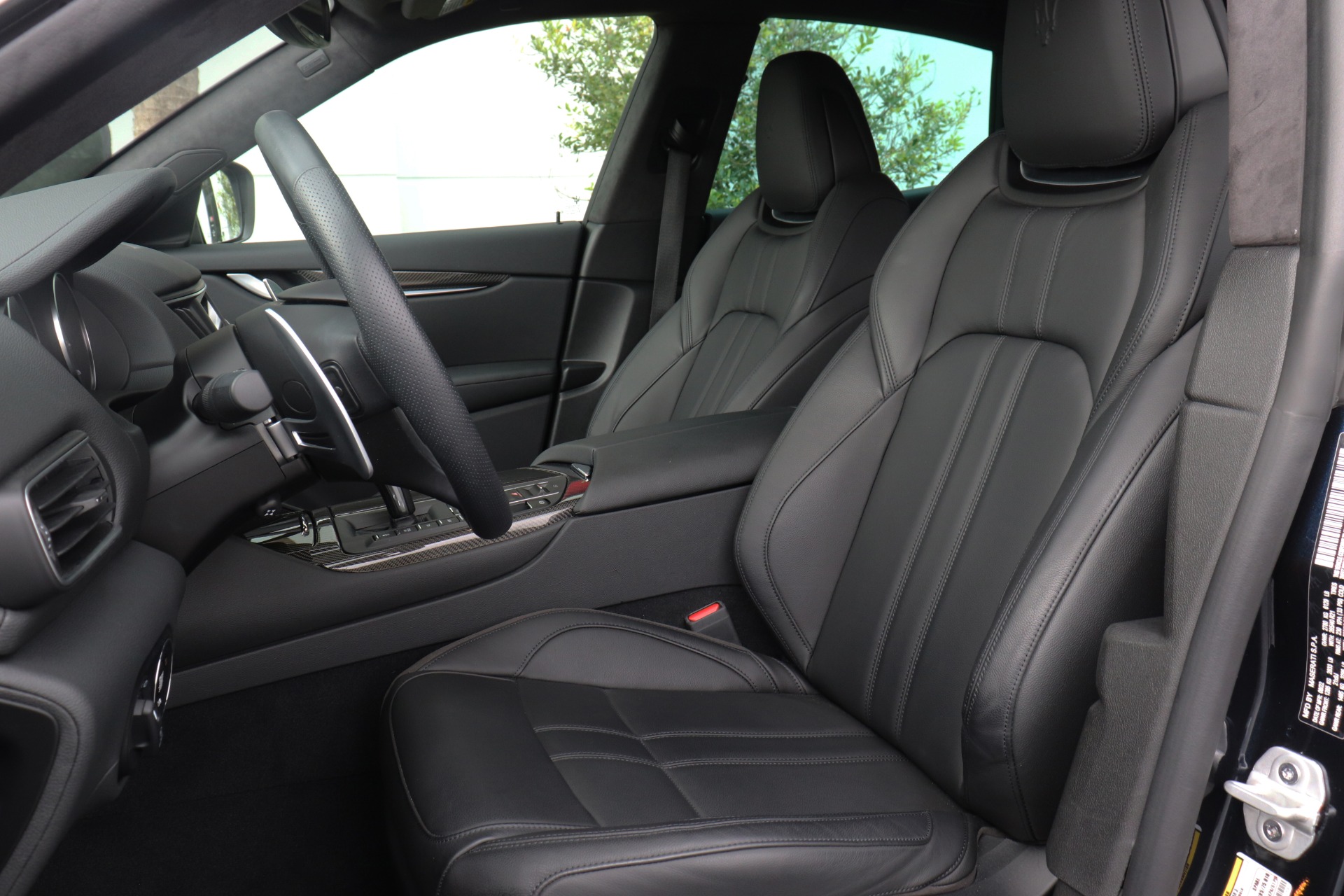 Used-2022-Maserati-Levante-Modena