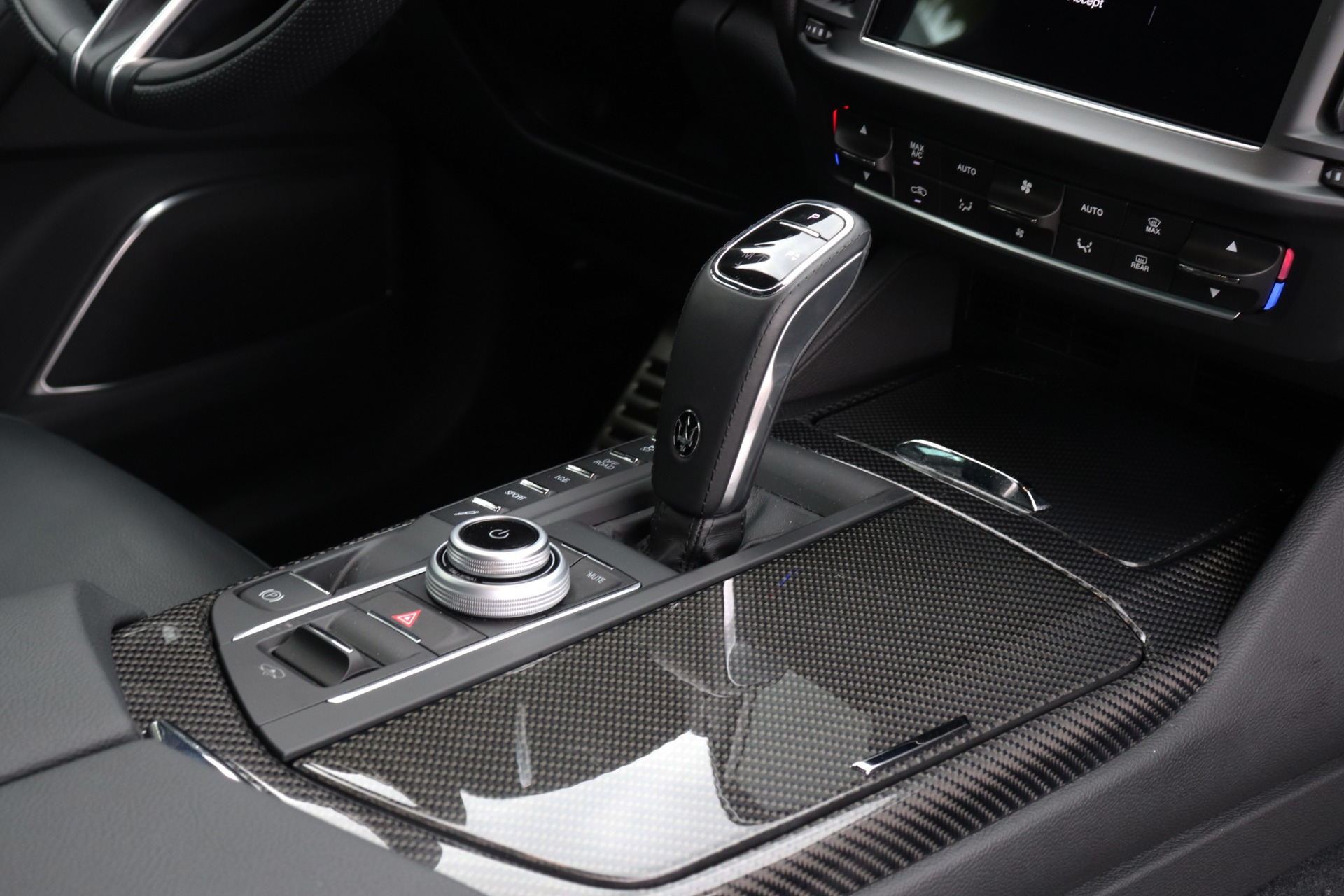 Used-2022-Maserati-Levante-Modena