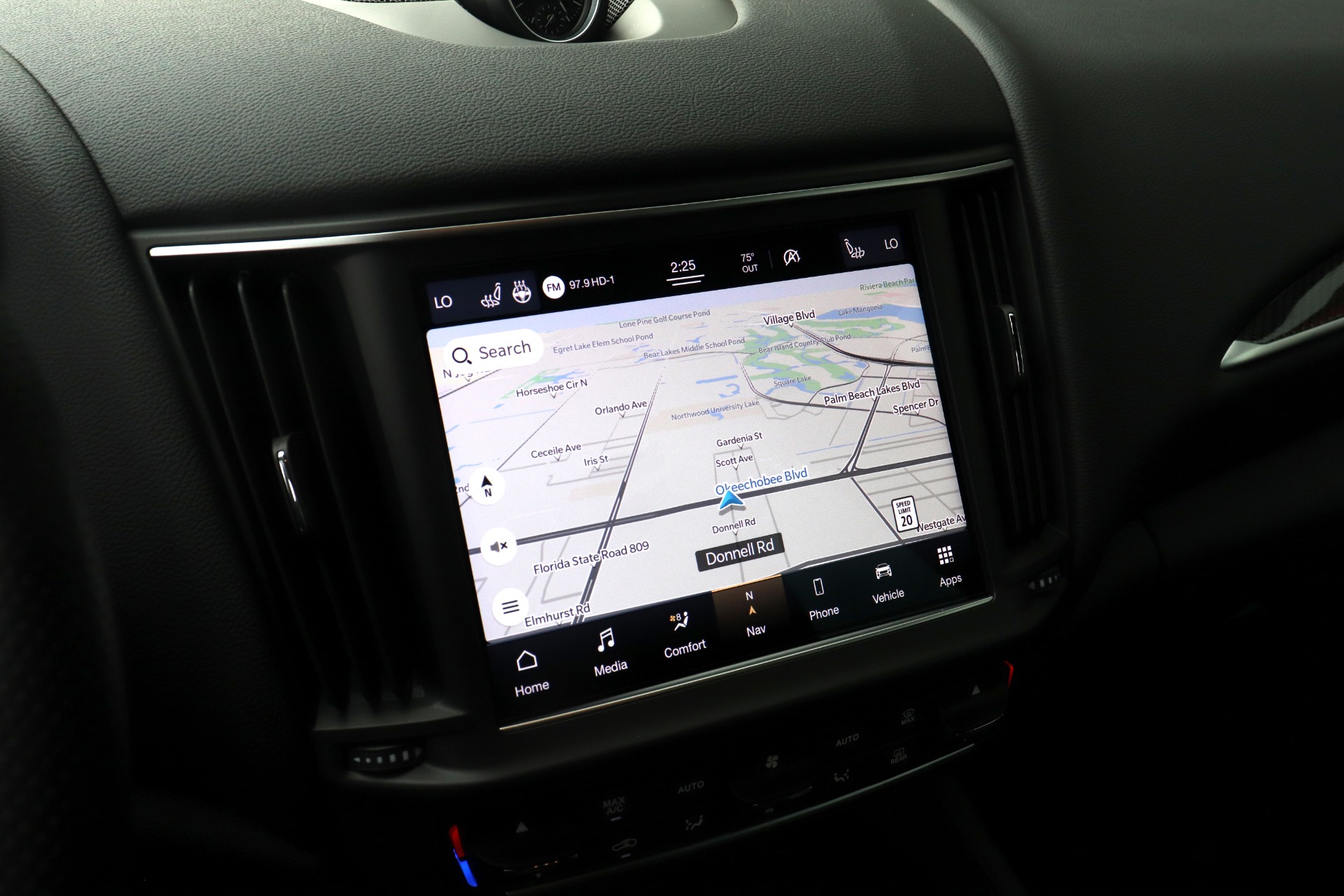 Used-2022-Maserati-Levante-Modena