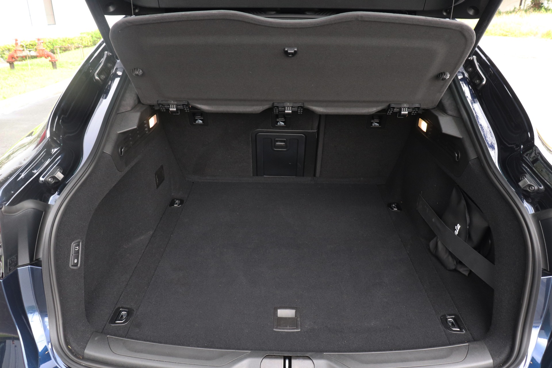 Used-2022-Maserati-Levante-Modena