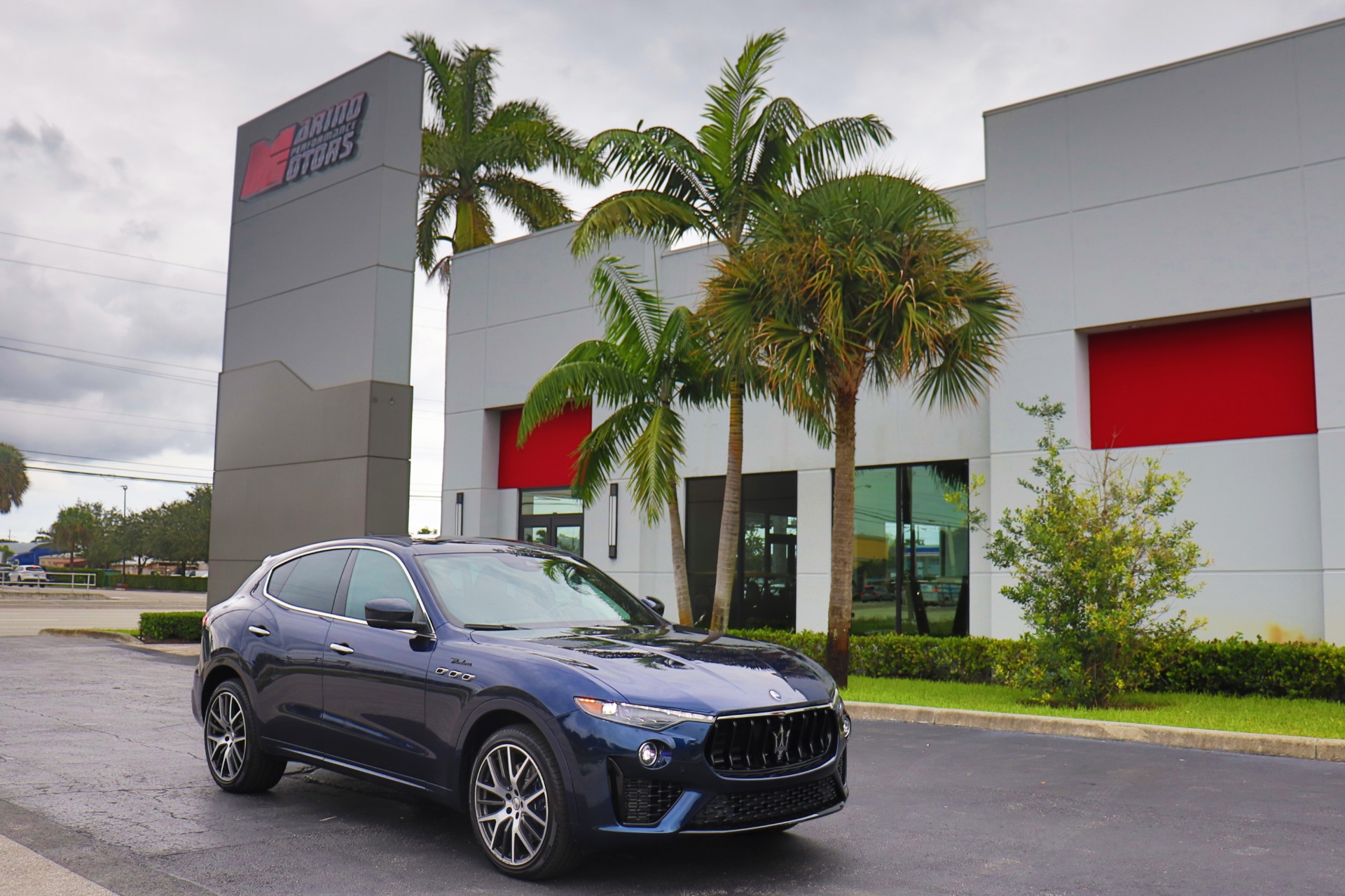 Used-2022-Maserati-Levante-Modena