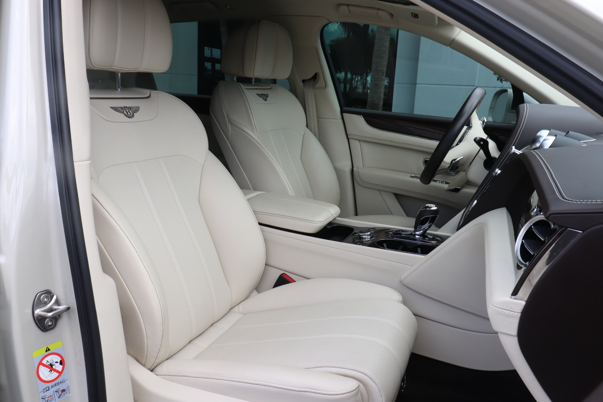 Used-2019-Bentley-Bentayga-V8