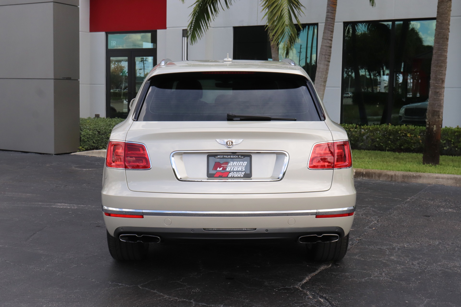 Used-2019-Bentley-Bentayga-V8