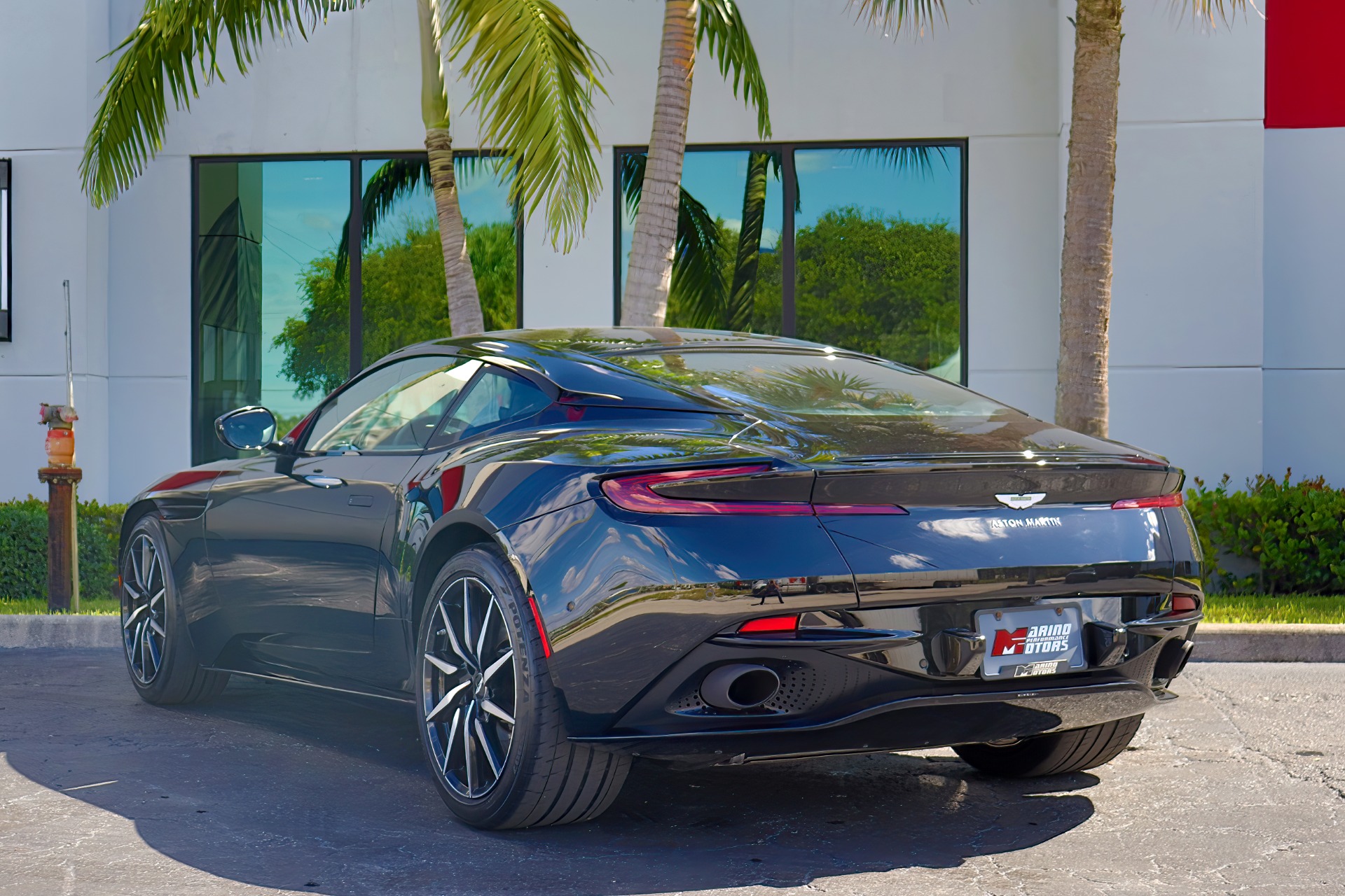 Used-2018-Aston-Martin-DB11-V12