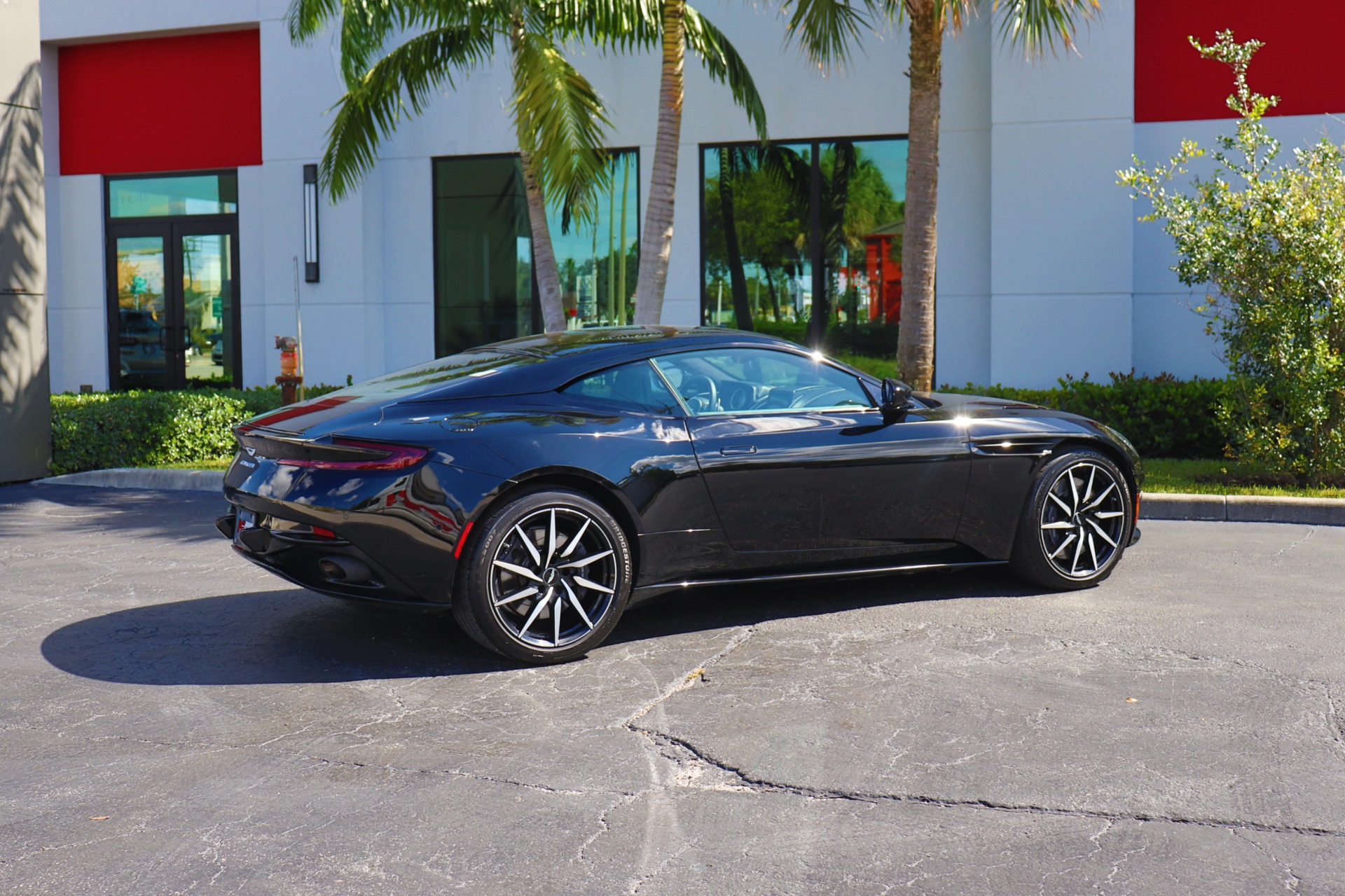 Used-2018-Aston-Martin-DB11-V12