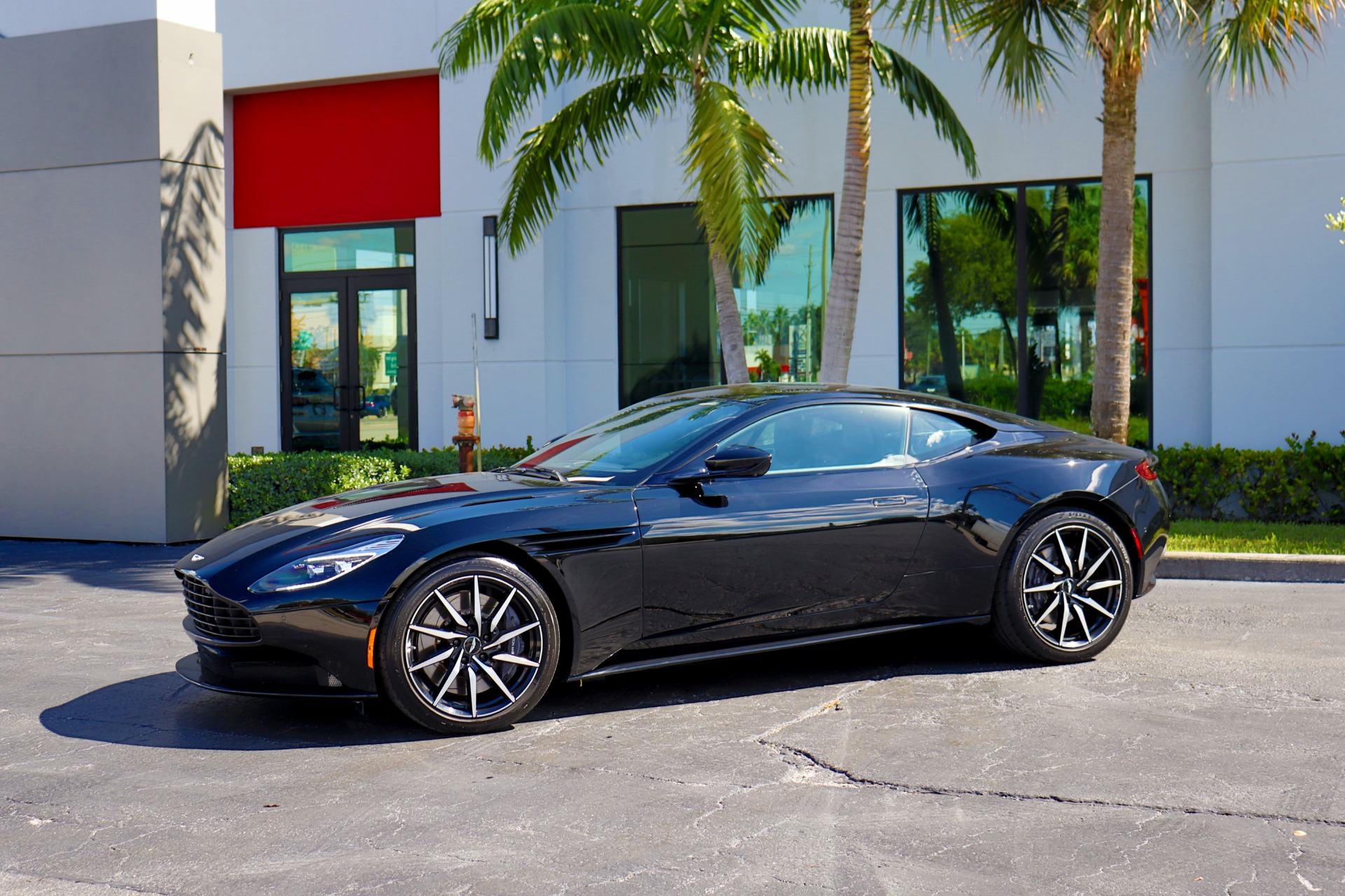 Used-2018-Aston-Martin-DB11-V12