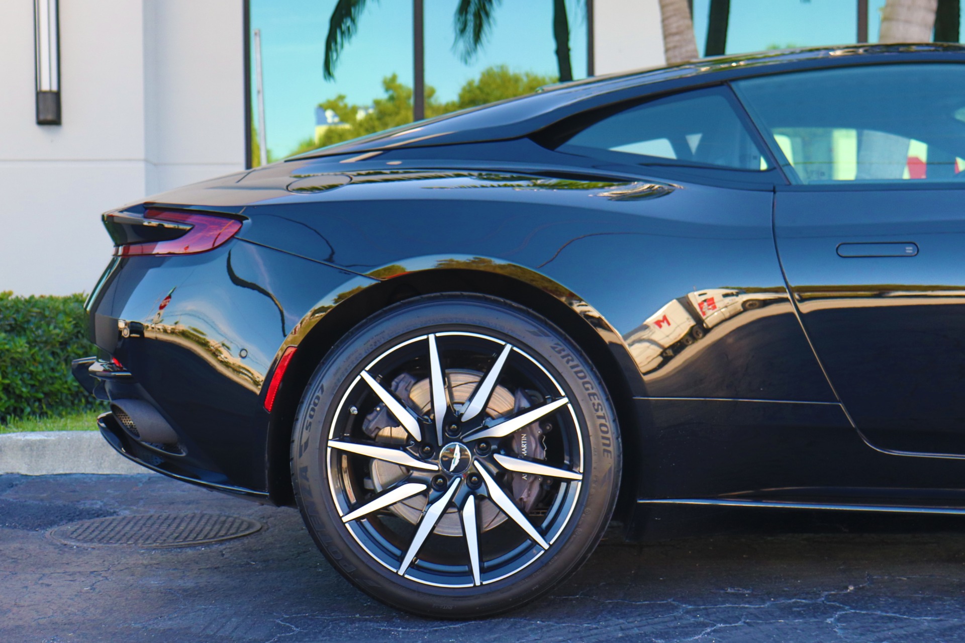 Used-2018-Aston-Martin-DB11-V12