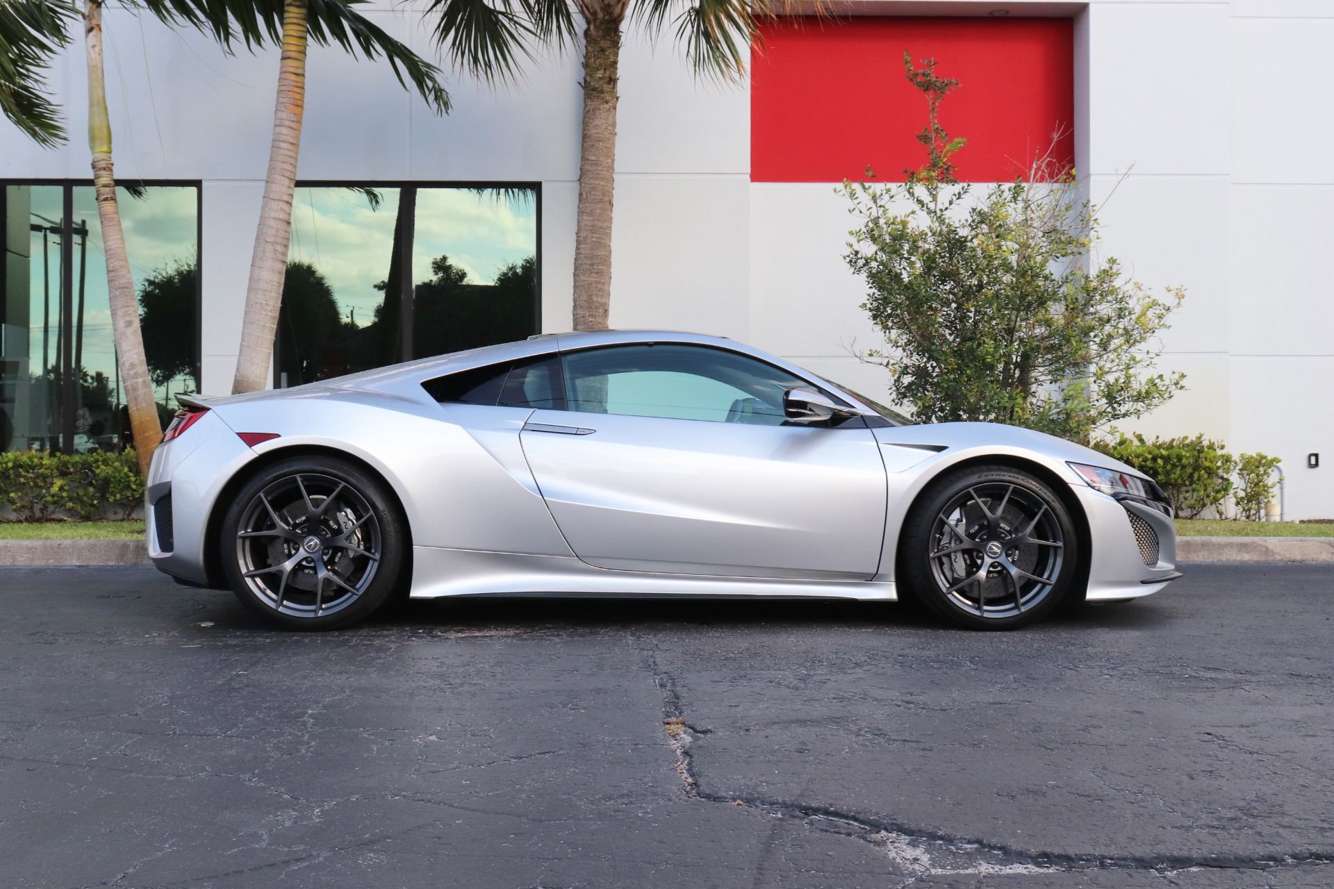 Used-2017-Acura-NSX-SH-AWD-Sport-Hybrid