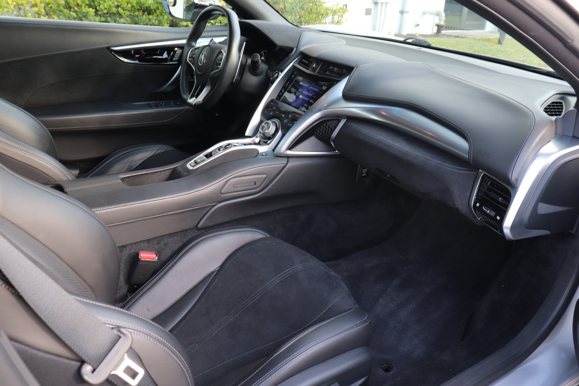 Used-2017-Acura-NSX-SH-AWD-Sport-Hybrid