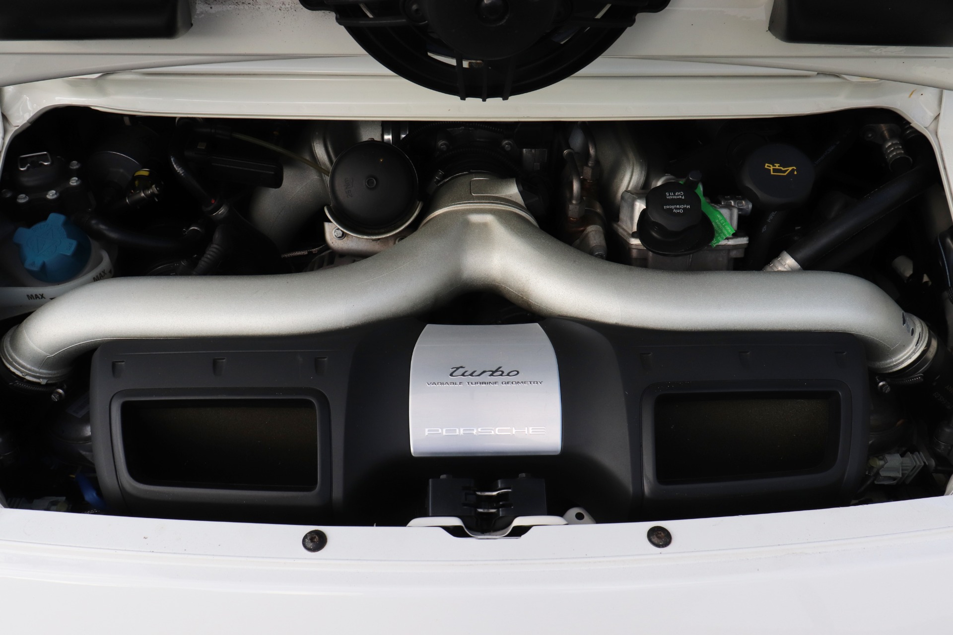 Used-2009-Porsche-911-Turbo