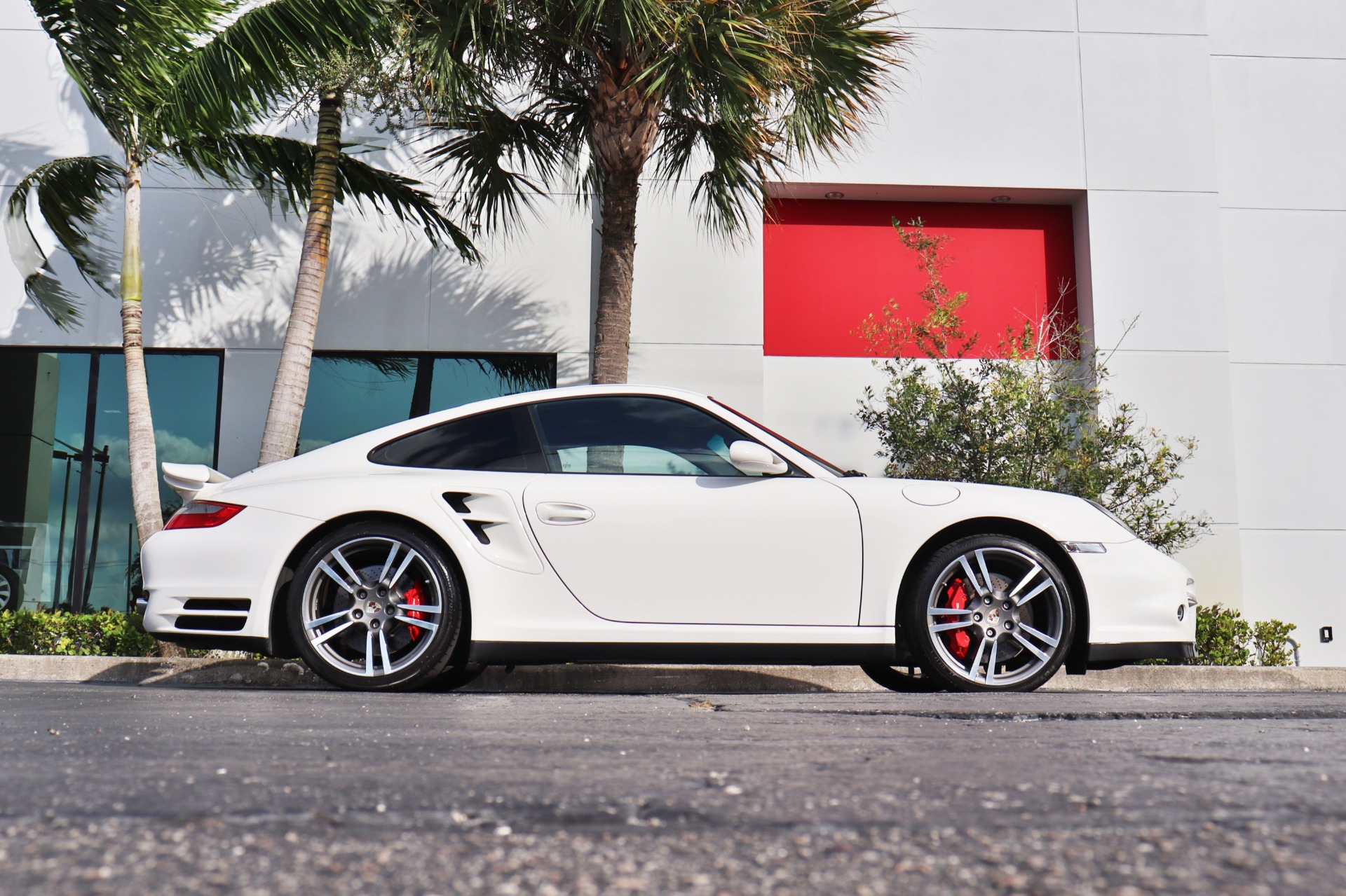 Used-2009-Porsche-911-Turbo