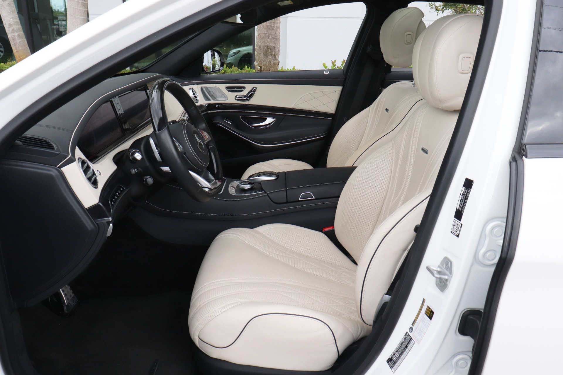Used-2017-Mercedes-Benz-S-Class-AMG-S-63