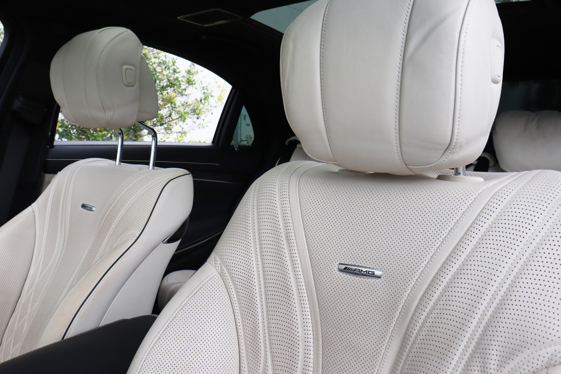 Used-2017-Mercedes-Benz-S-Class-AMG-S-63