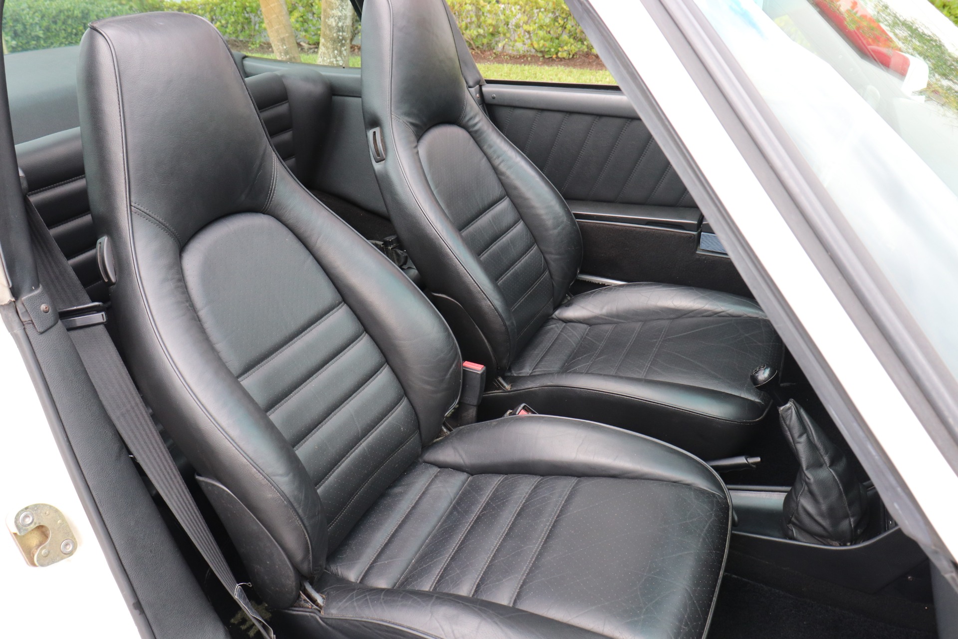 Used-1985-Porsche-911-Carrera-Targa