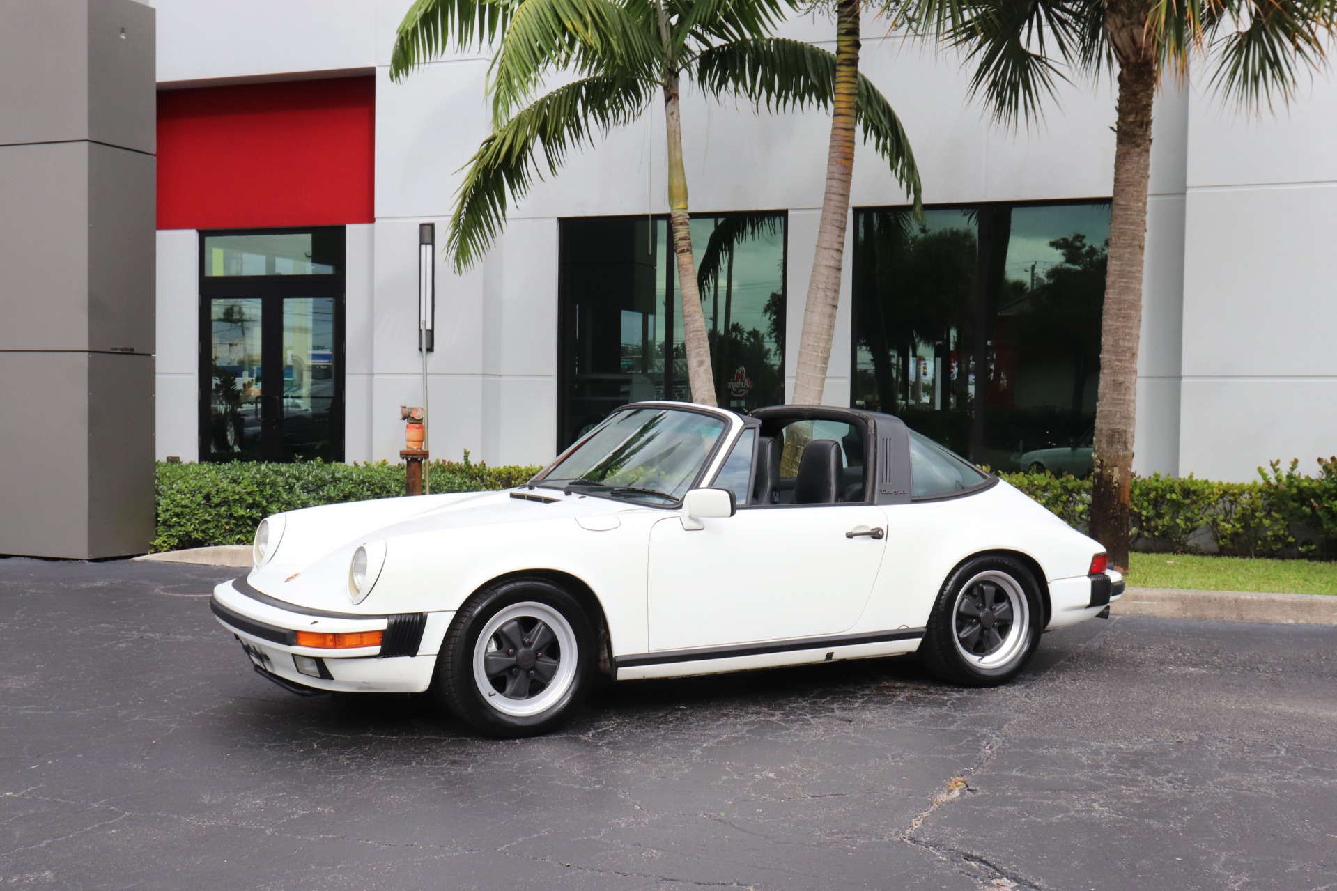 Used-1985-Porsche-911-Carrera-Targa