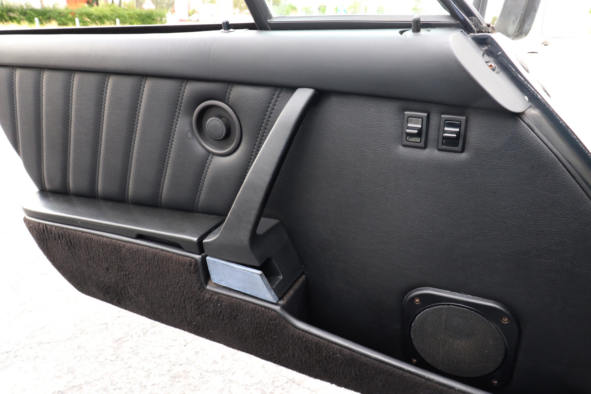 Used-1985-Porsche-911-Carrera-Targa