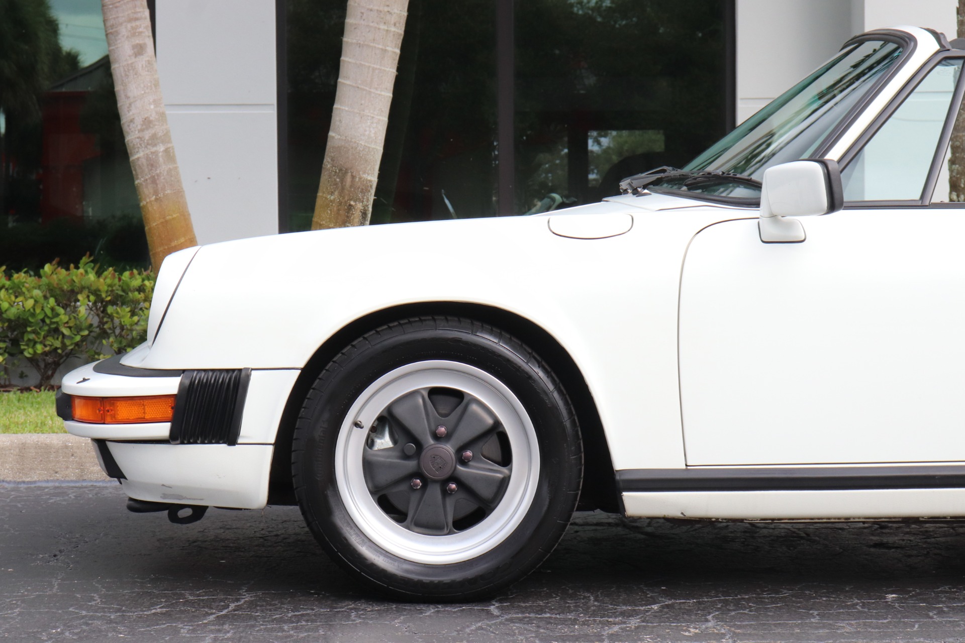 Used-1985-Porsche-911-Carrera-Targa