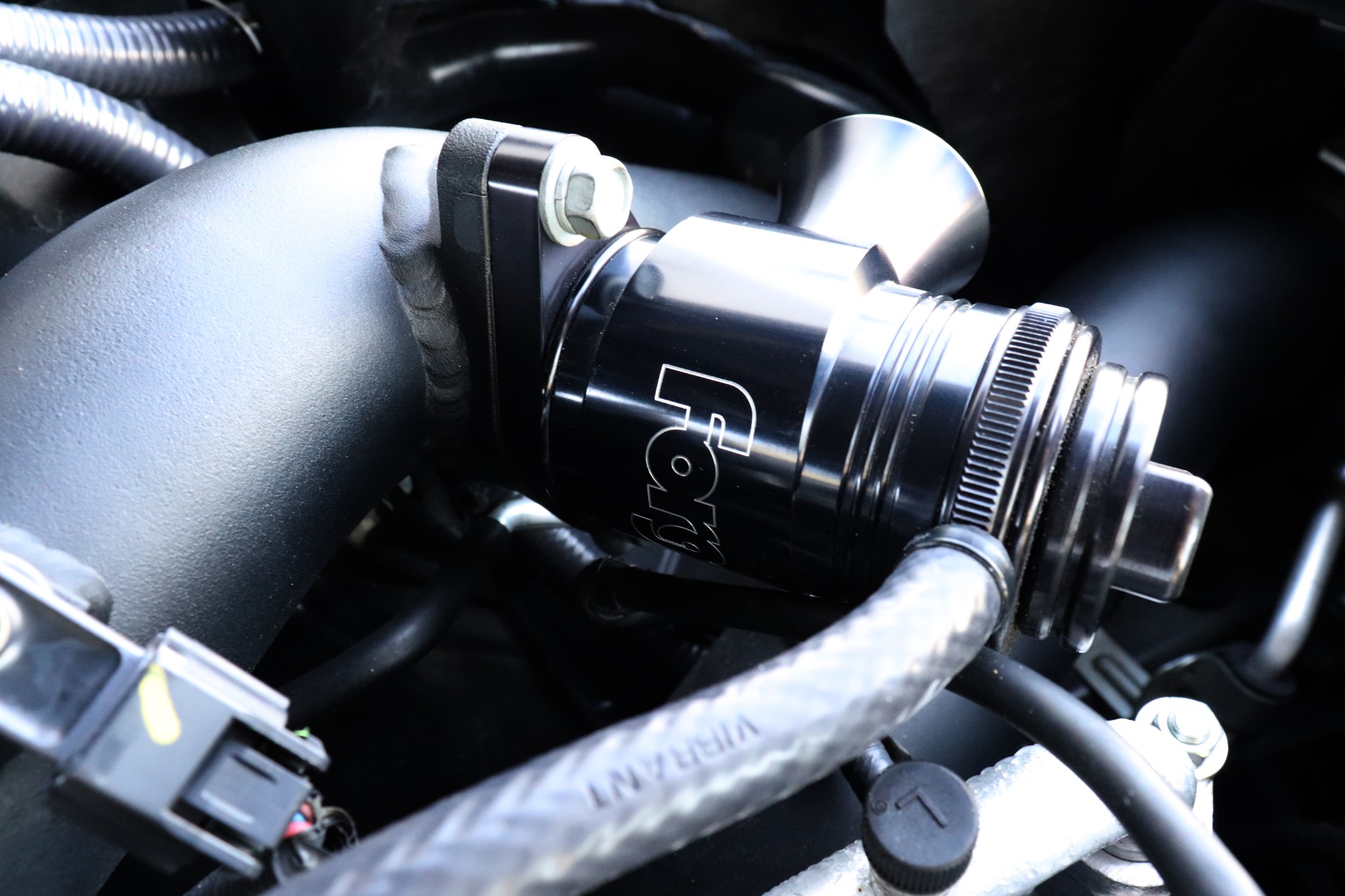 Used-2011-Nissan-GT-R-Premium