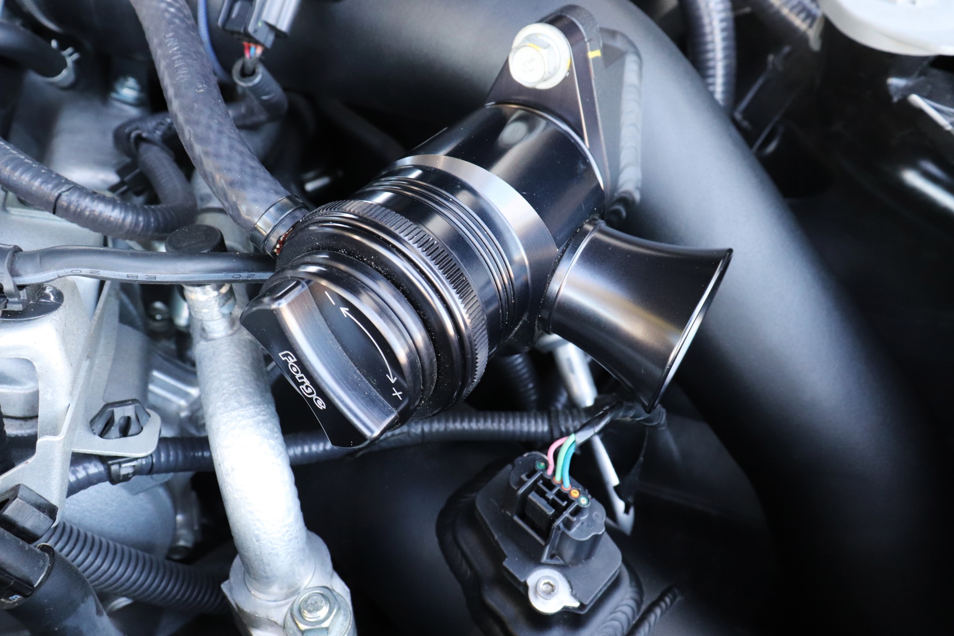 Used-2011-Nissan-GT-R-Premium