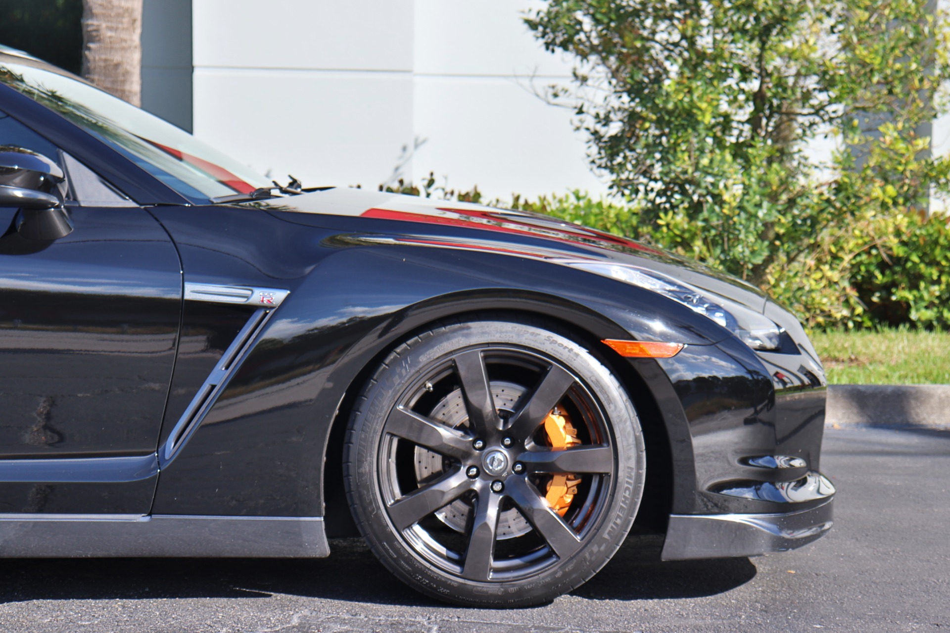Used-2011-Nissan-GT-R-Premium