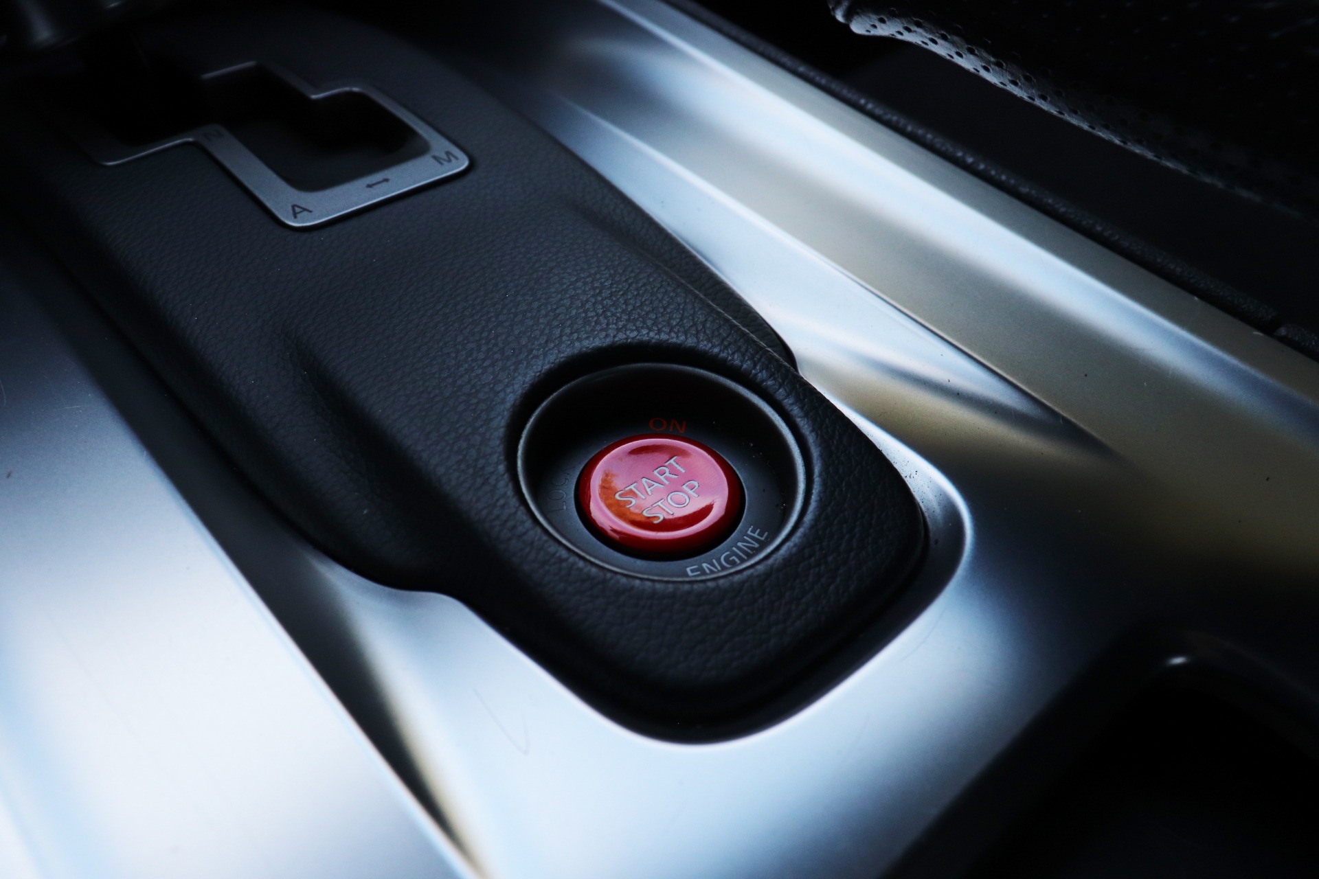 Used-2011-Nissan-GT-R-Premium