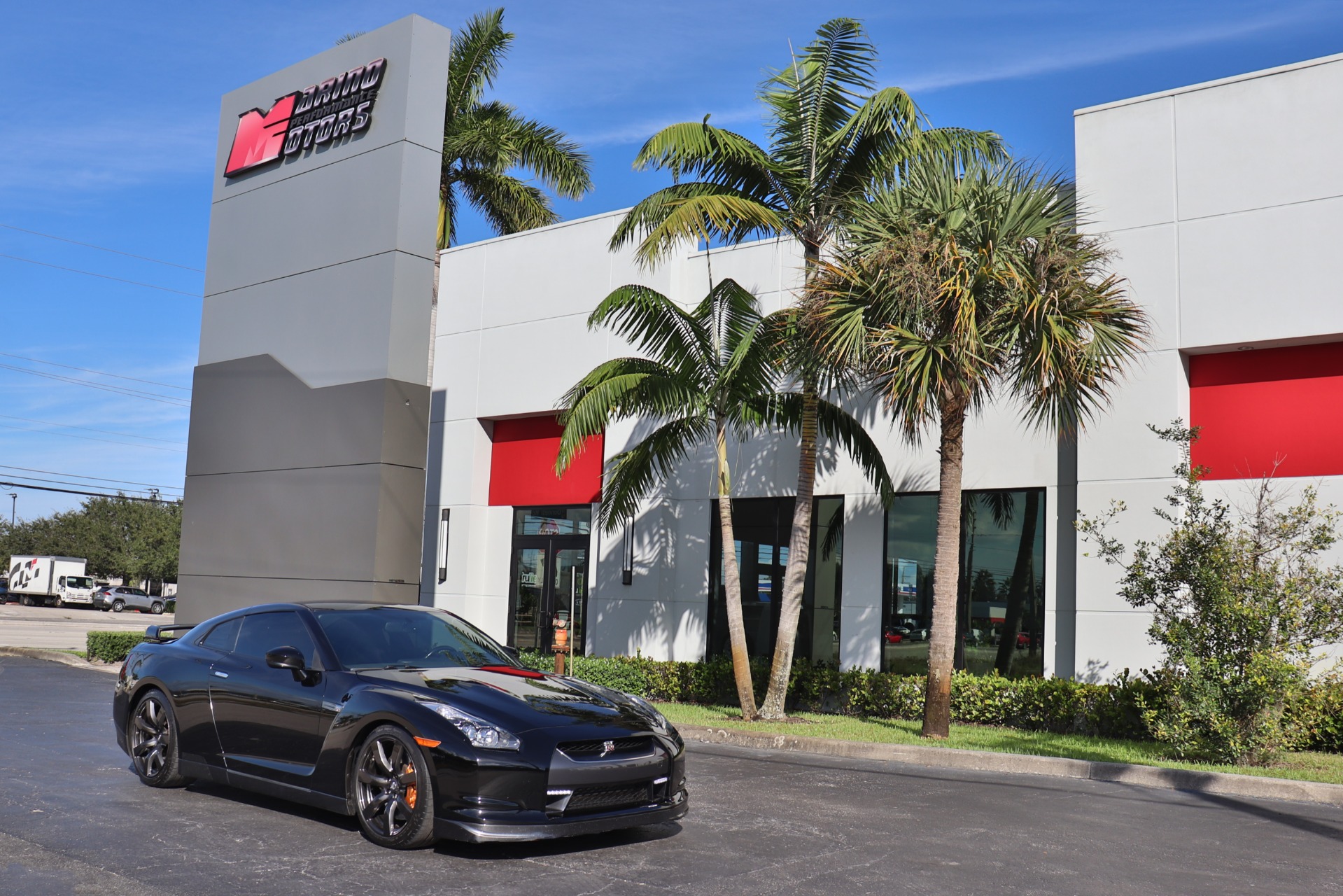 Used-2011-Nissan-GT-R-Premium