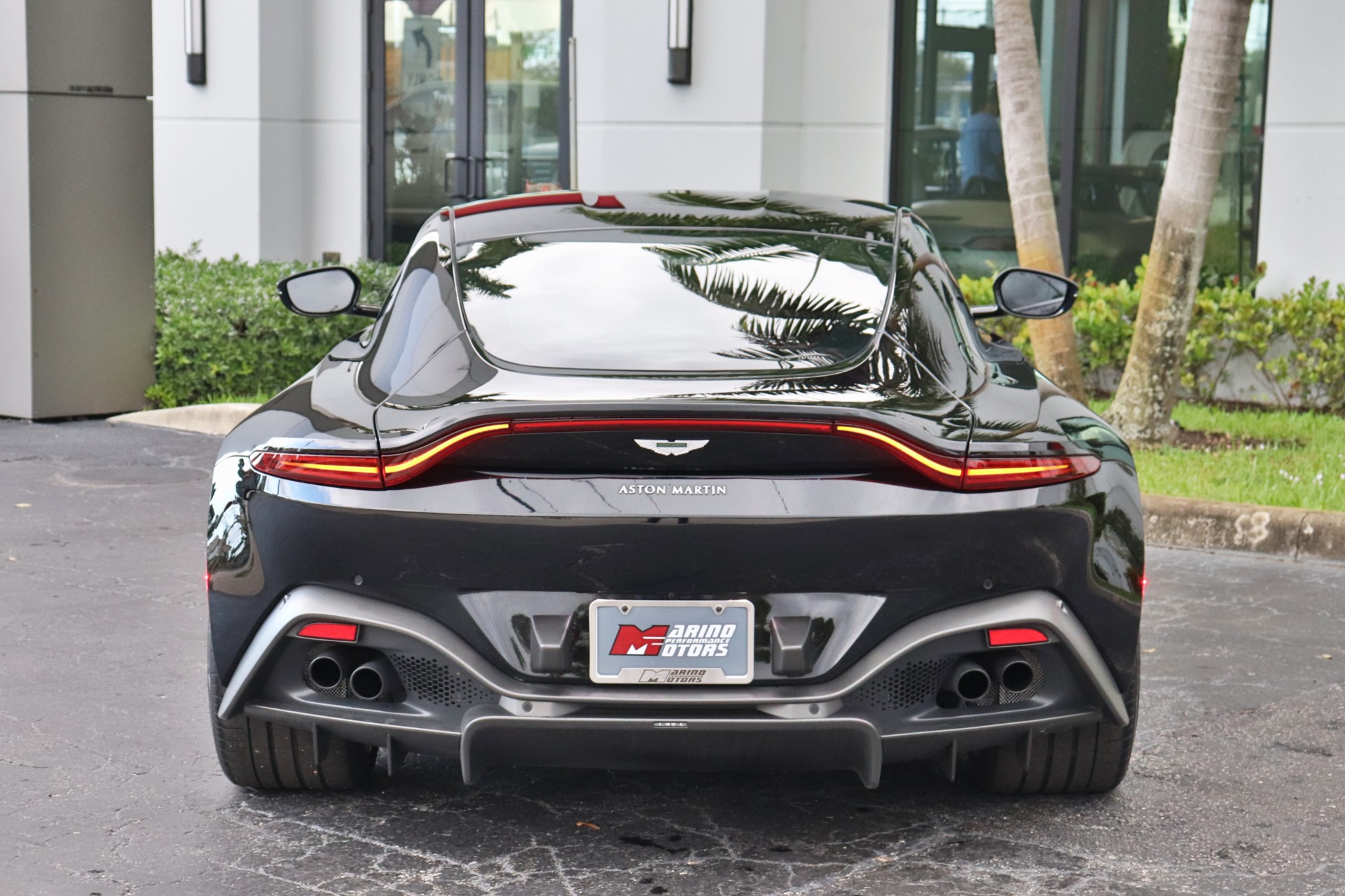 Used-2019-Aston-Martin-Vantage