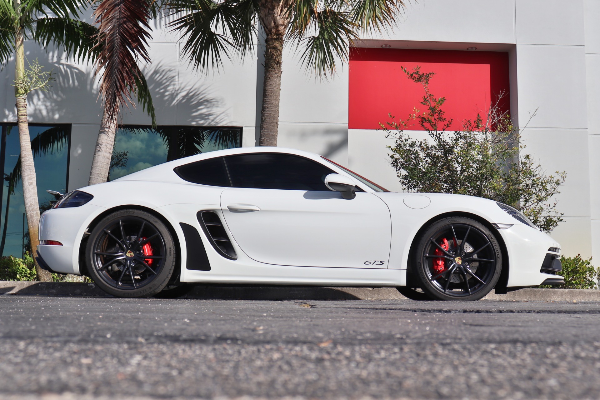 Used-2018-Porsche-718-Cayman-GTS