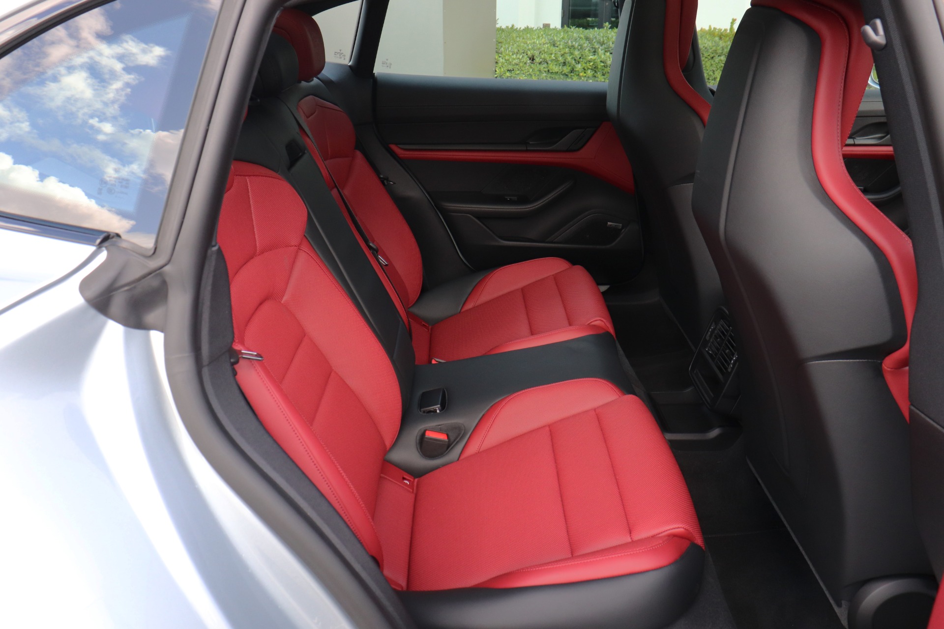 Used-2023-Porsche-Taycan-4S-Cross-Turismo