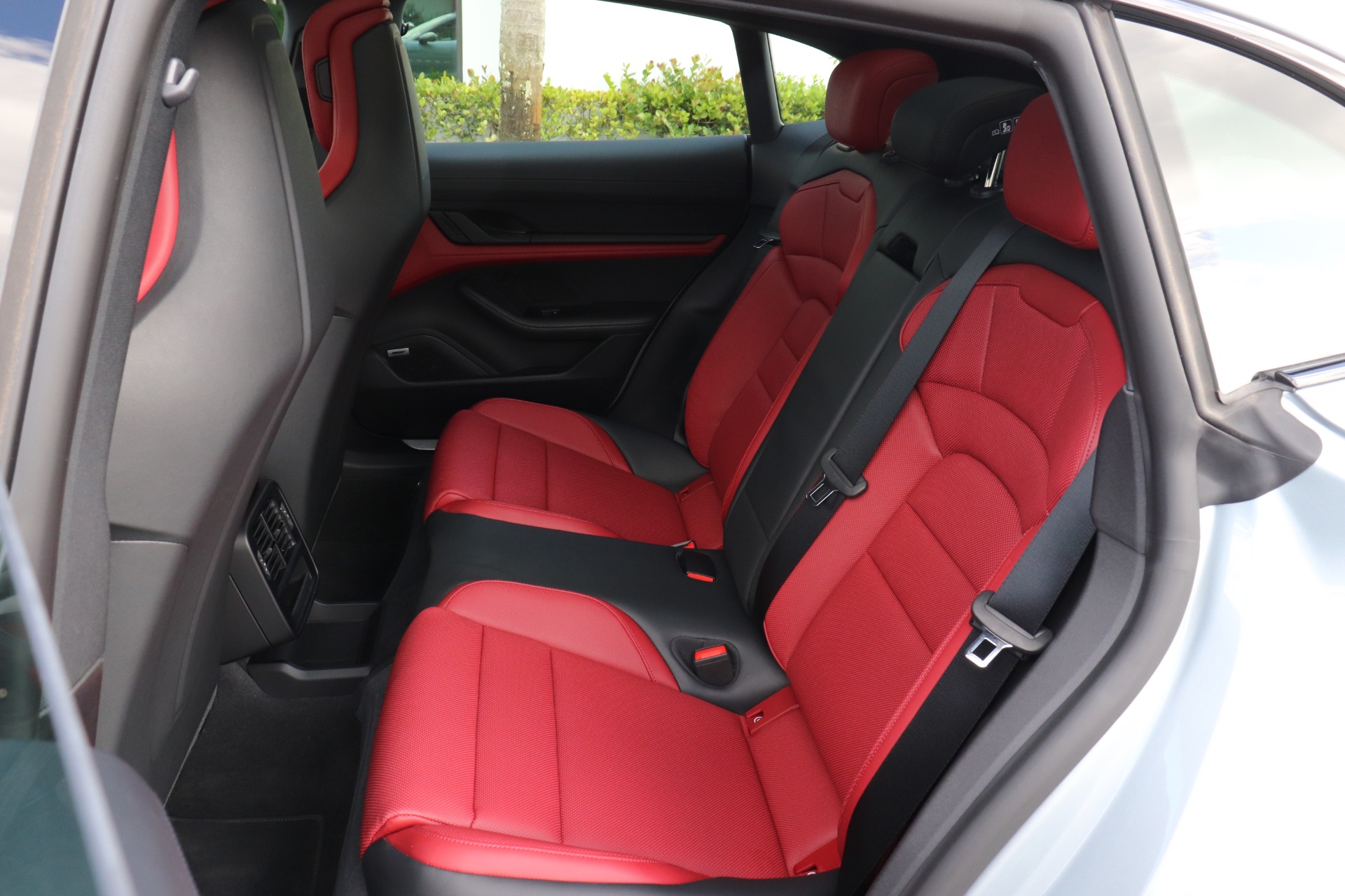 Used-2023-Porsche-Taycan-4S-Cross-Turismo